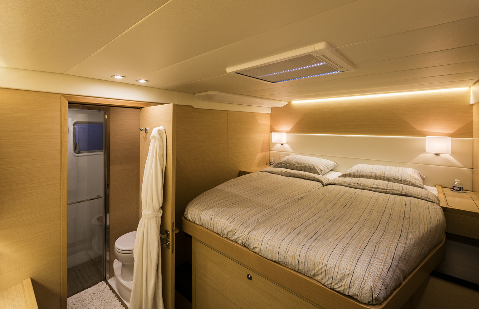 Guest cabin forward.jpg