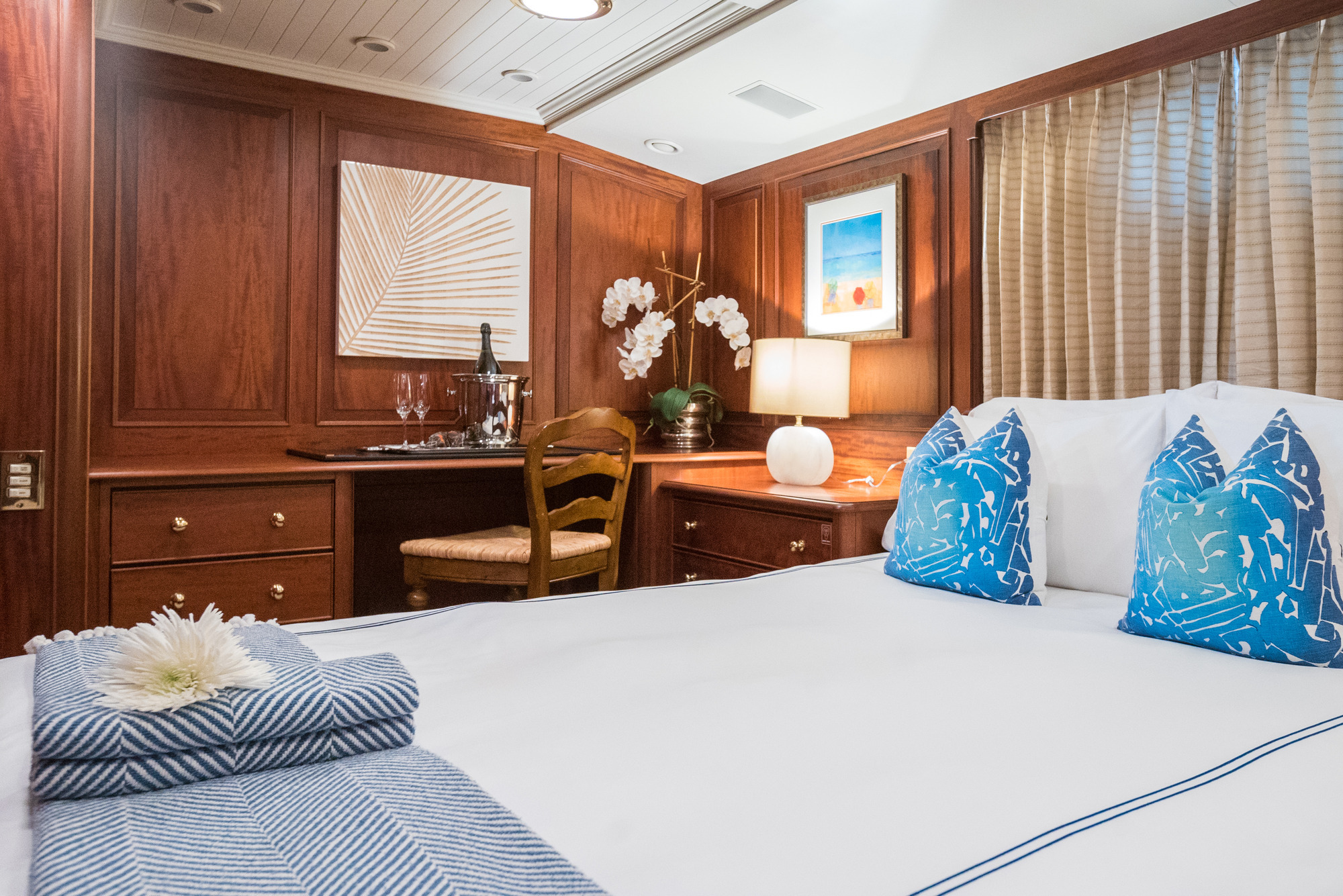 Guest cabin with queen bed.jpg