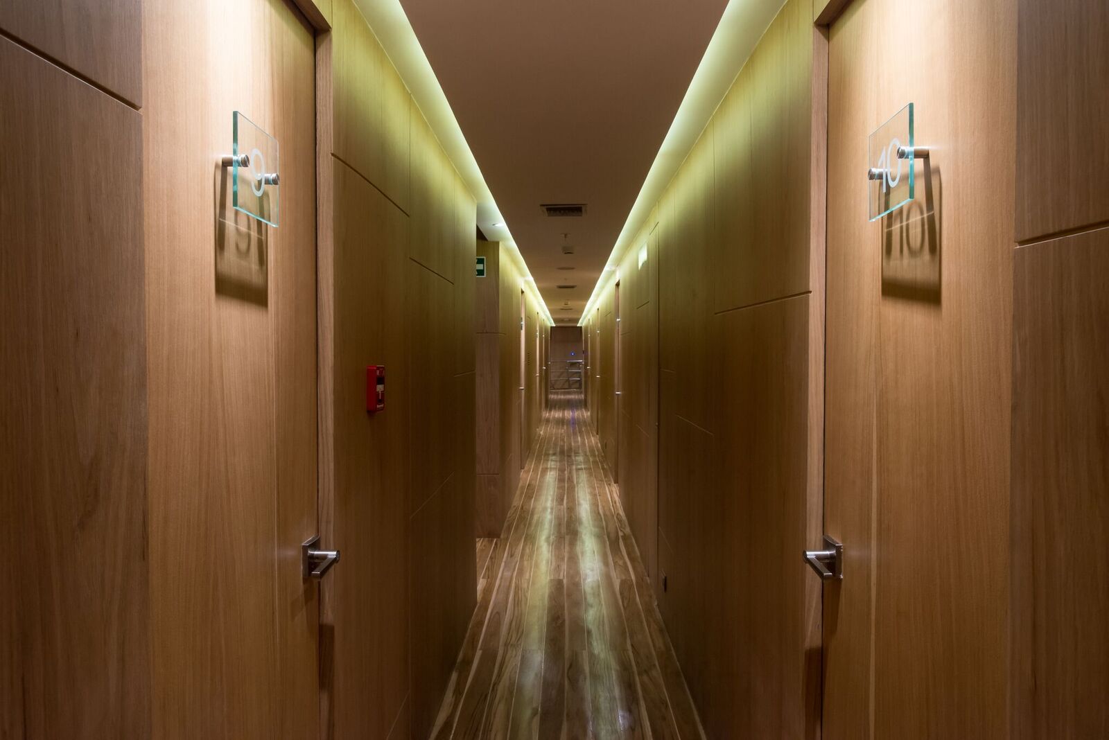 Hallway.jpg