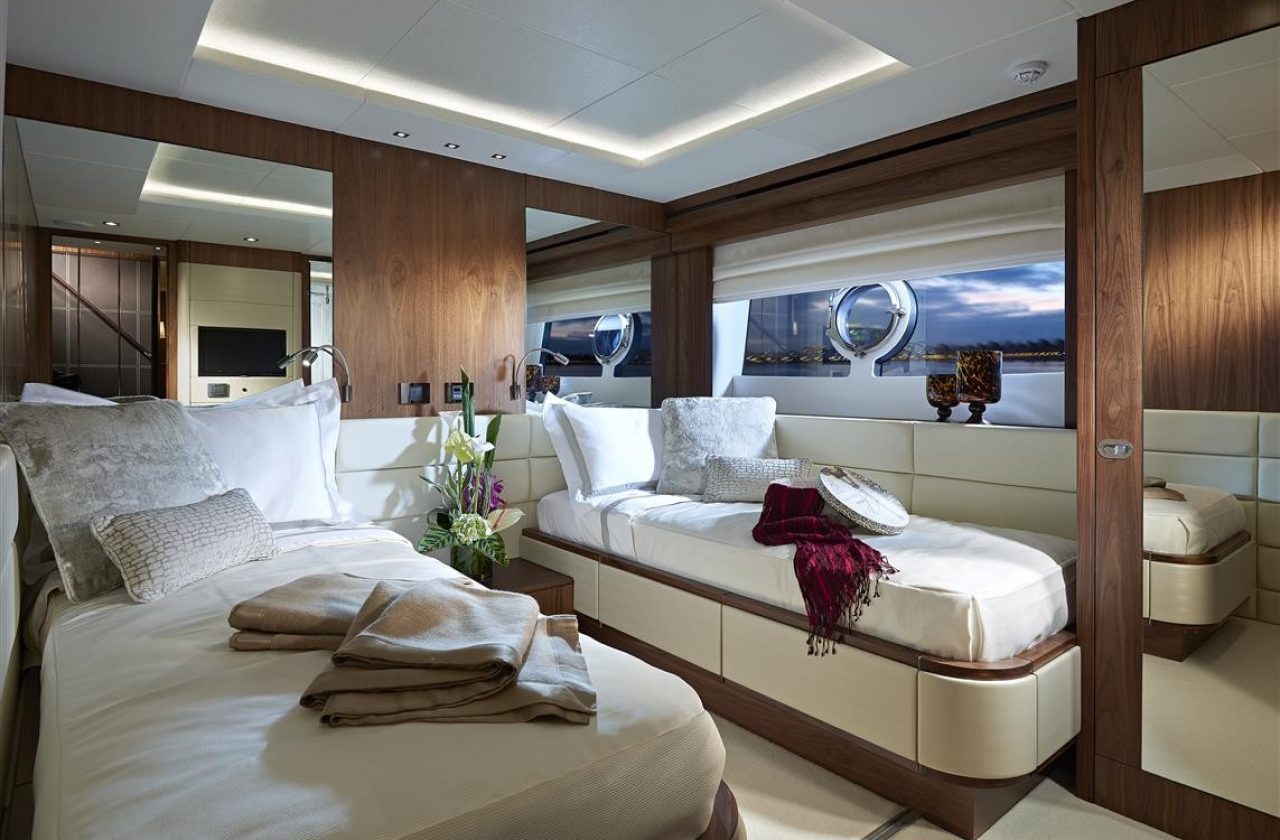 INSOMNIA Sistership Interior - Twin cabin.jpg