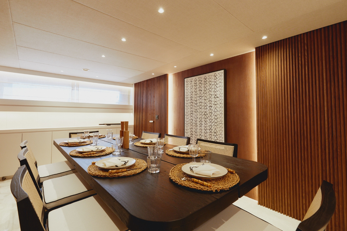 Interior Dining Area 01.jpg