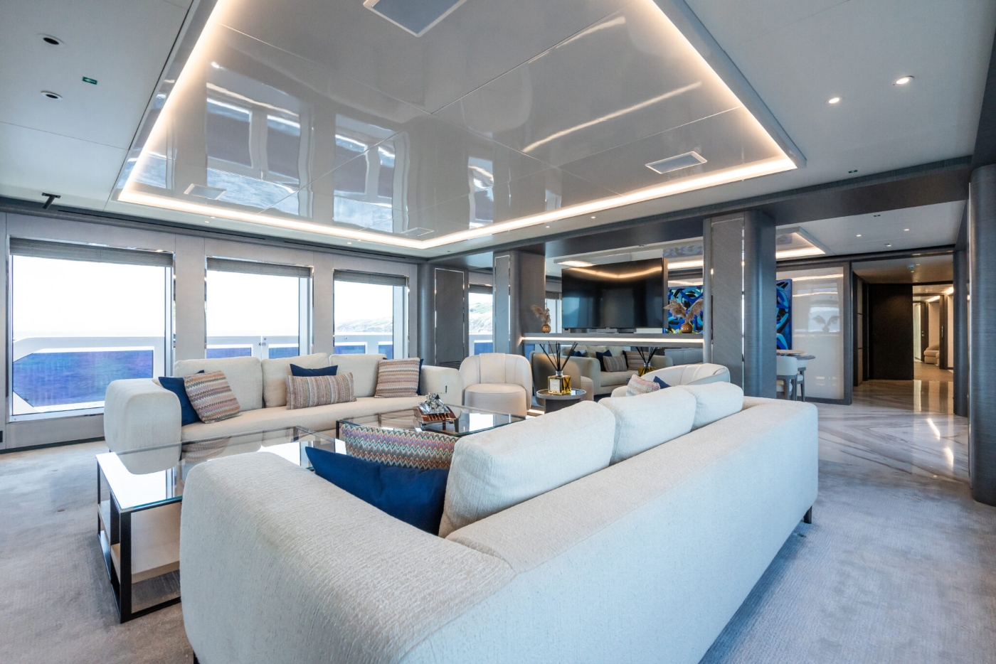 Interior Relaxation Area With Sea View 01.jpg