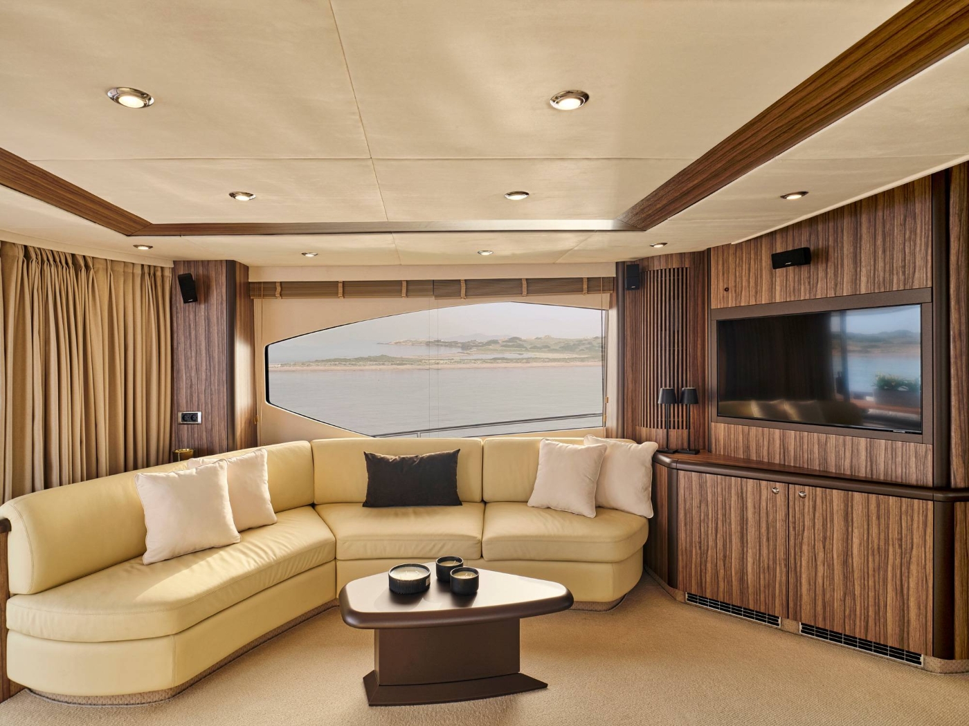 Interior Relaxation Area With Sea Views.jpg
