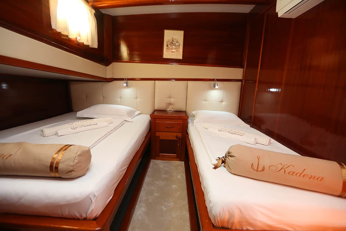 KADENA-Twin-cabin-2.jpg