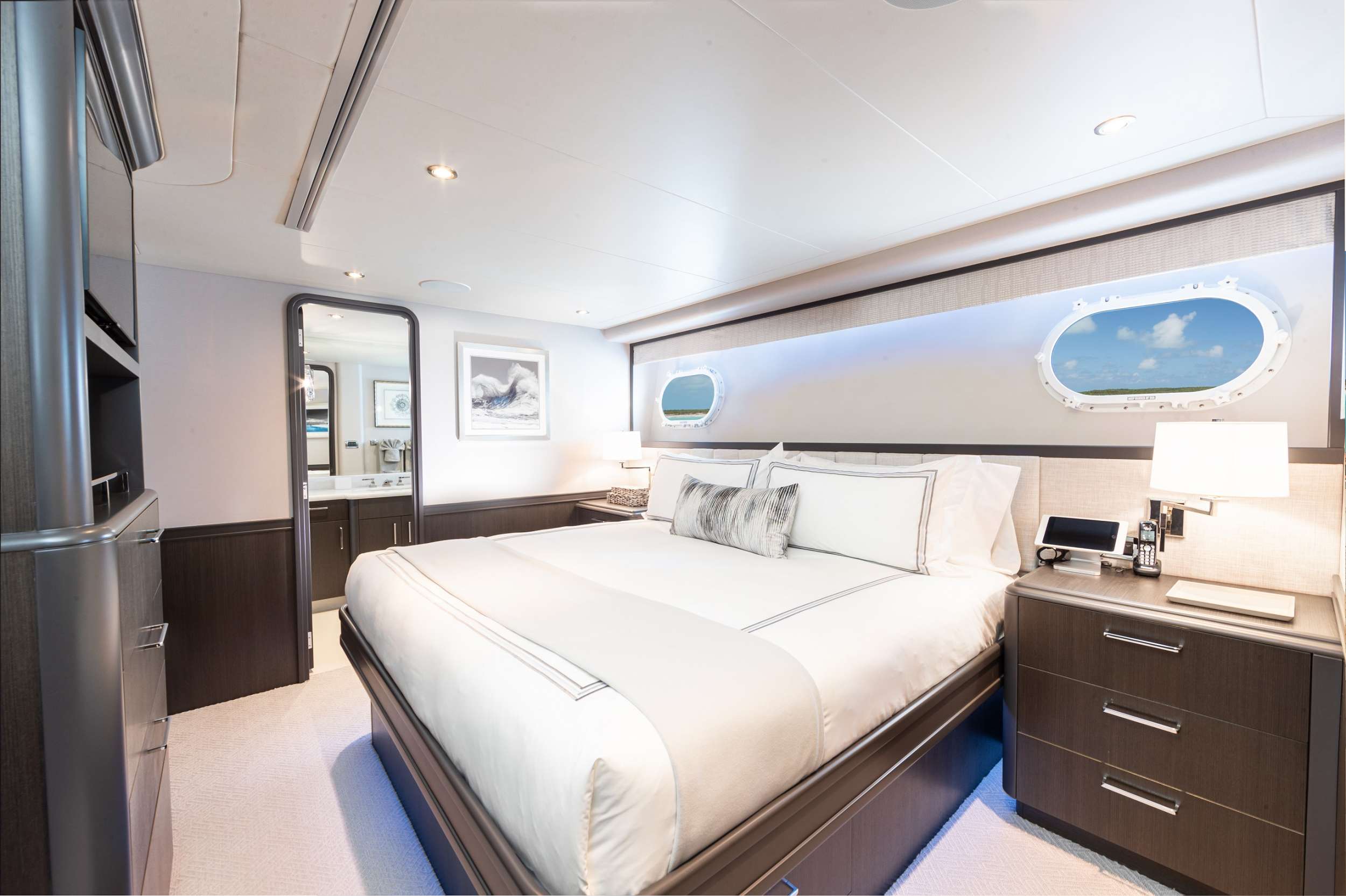 King stateroom 2.jpg