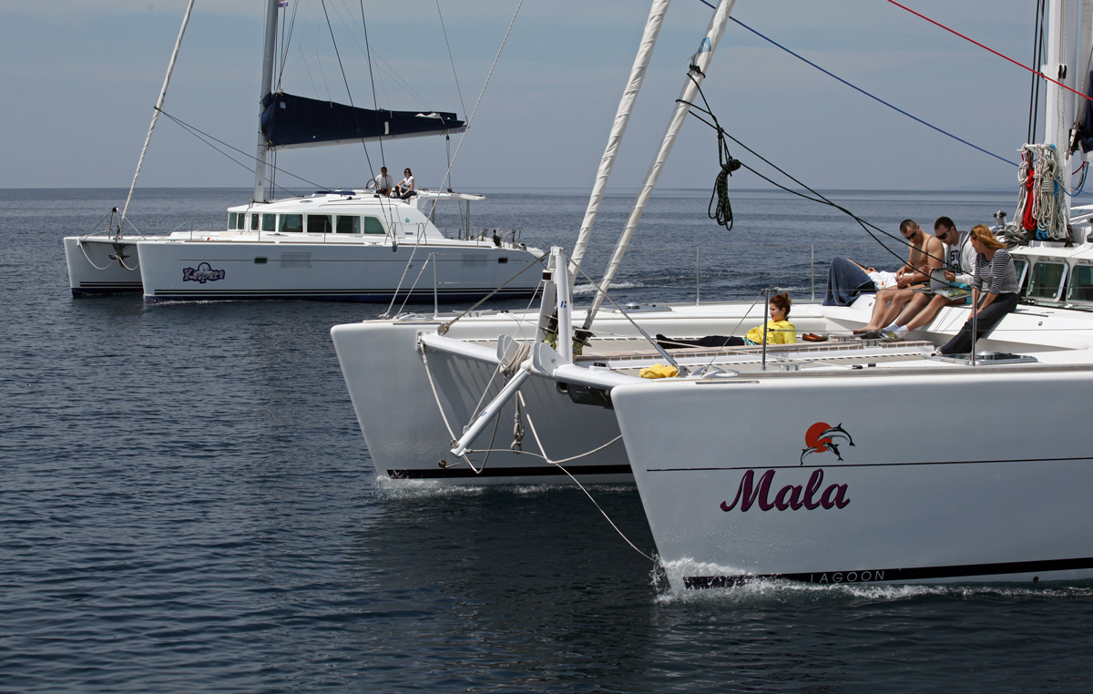 Lagoon 570 - Sister Ship Mala.jpg