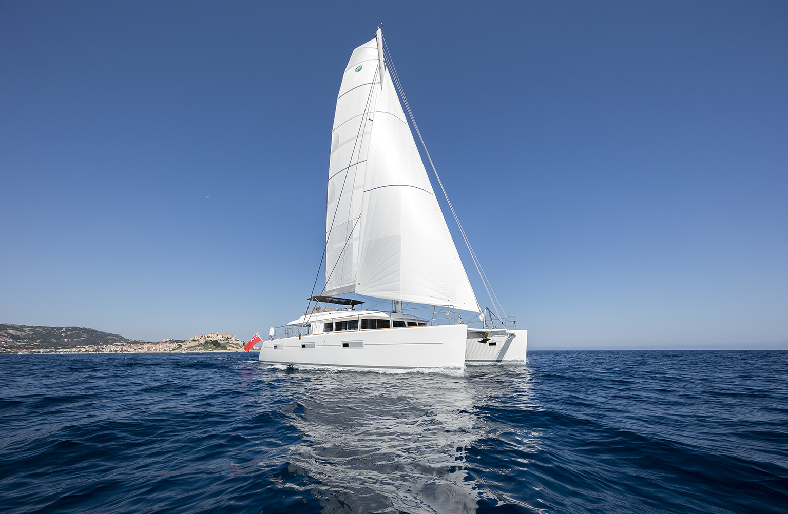 Lagoon 62 catamaran TWIN - Underway.jpg