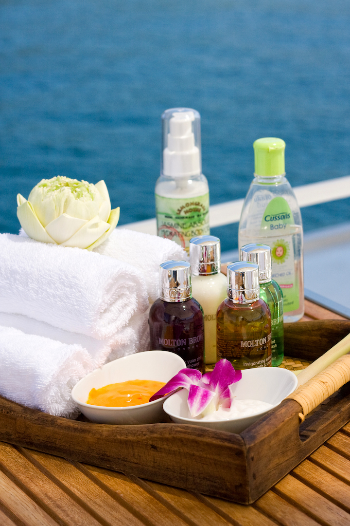 Life aboard - massage 00002.jpg