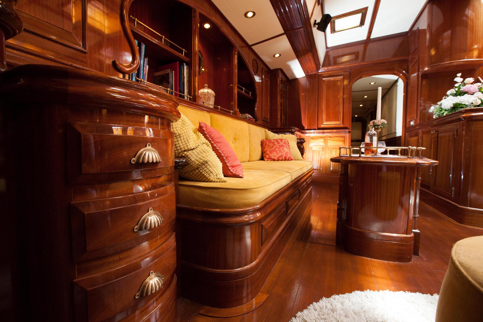 Living room 00003.jpg