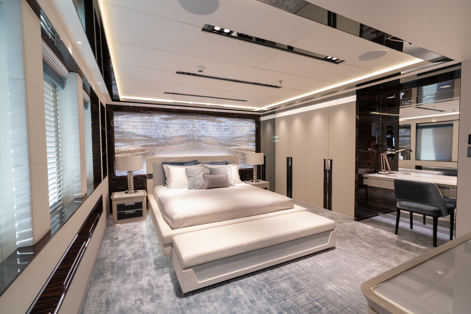 Lower Deck Guest Cabin3-2.jpg