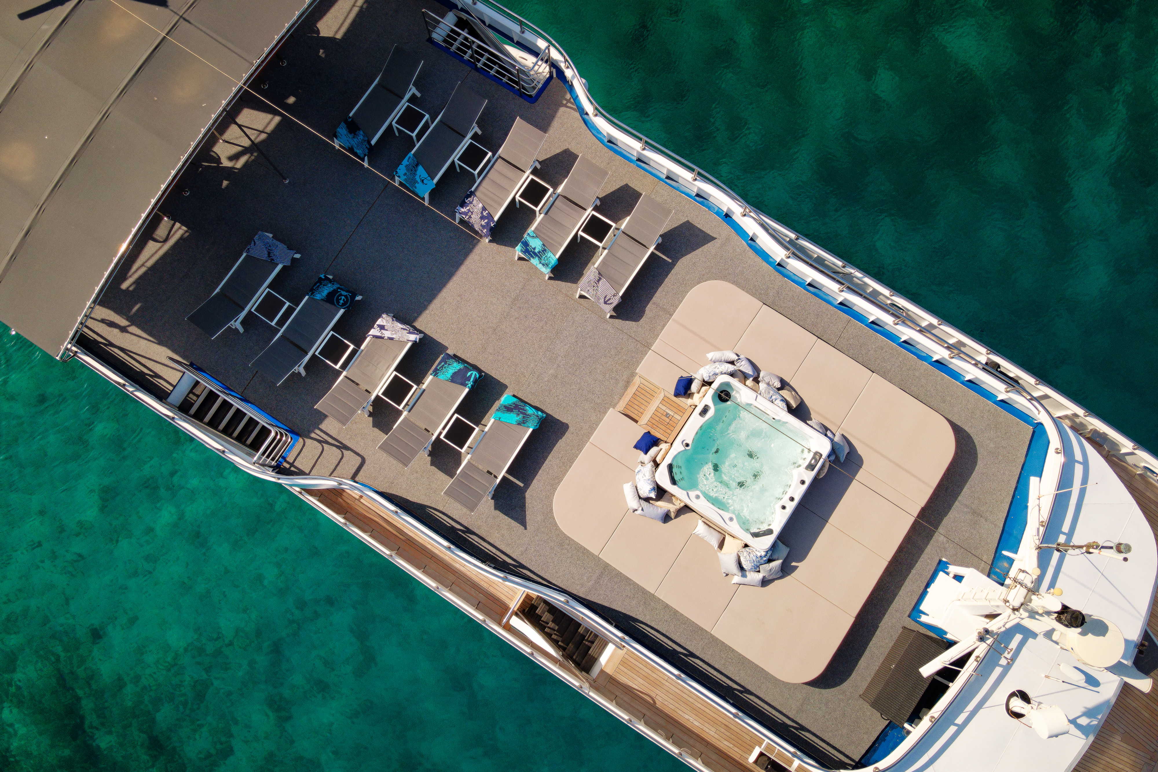 Lupus Mare sun deck aerial.jpg