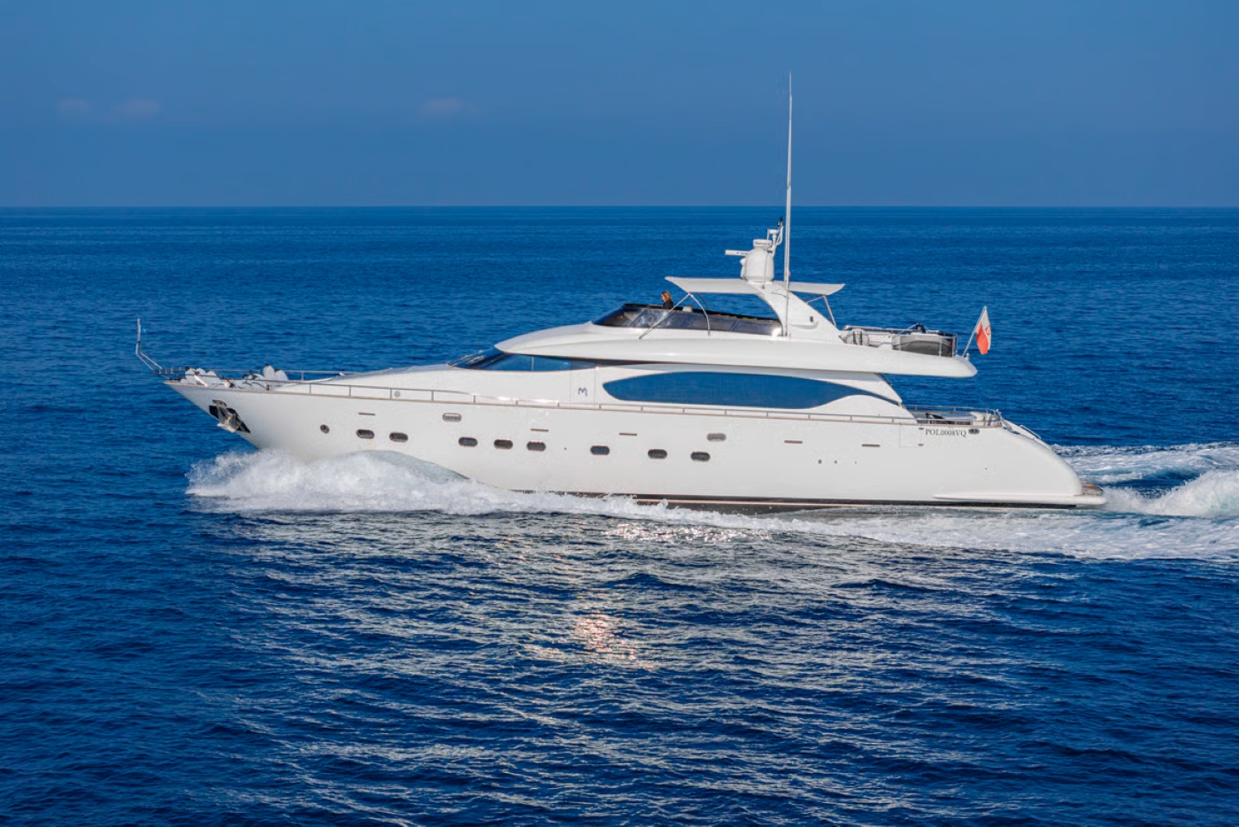 Luxuary Superyacht Gemini 3.jpg