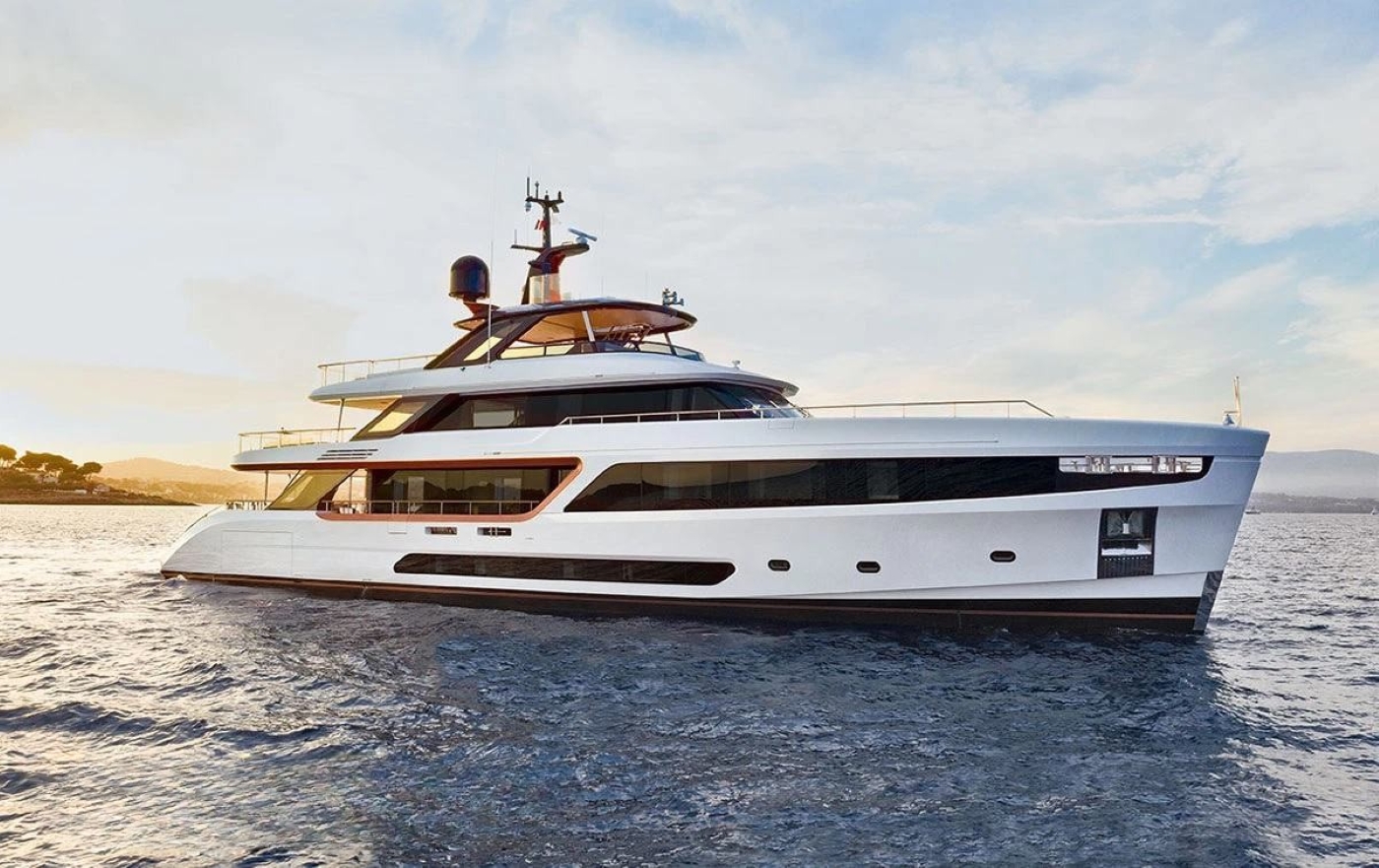 Luxury Superyacht ALLURIA.jpg