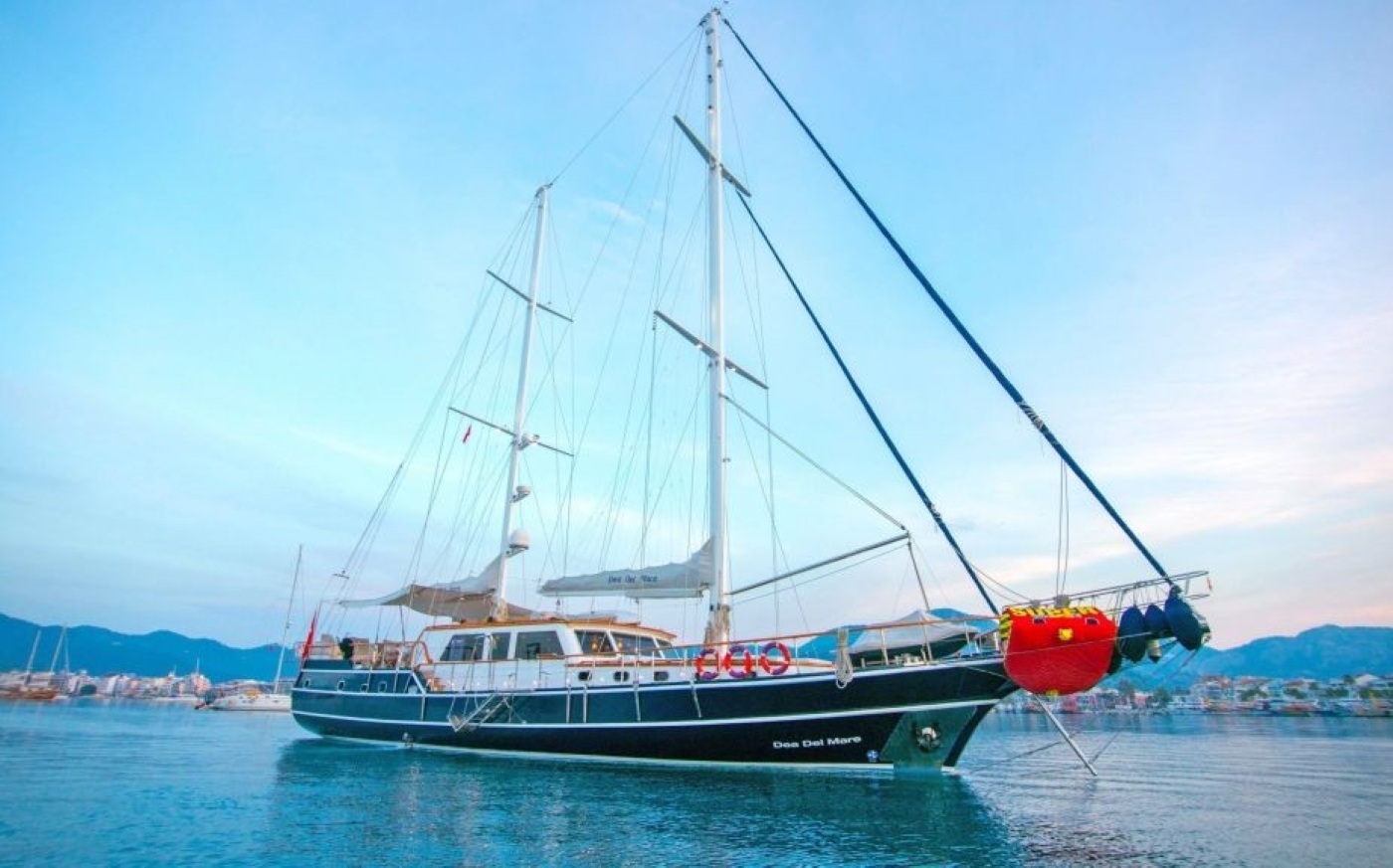 Luxury Superyacht DEA DEL MARE.jpg