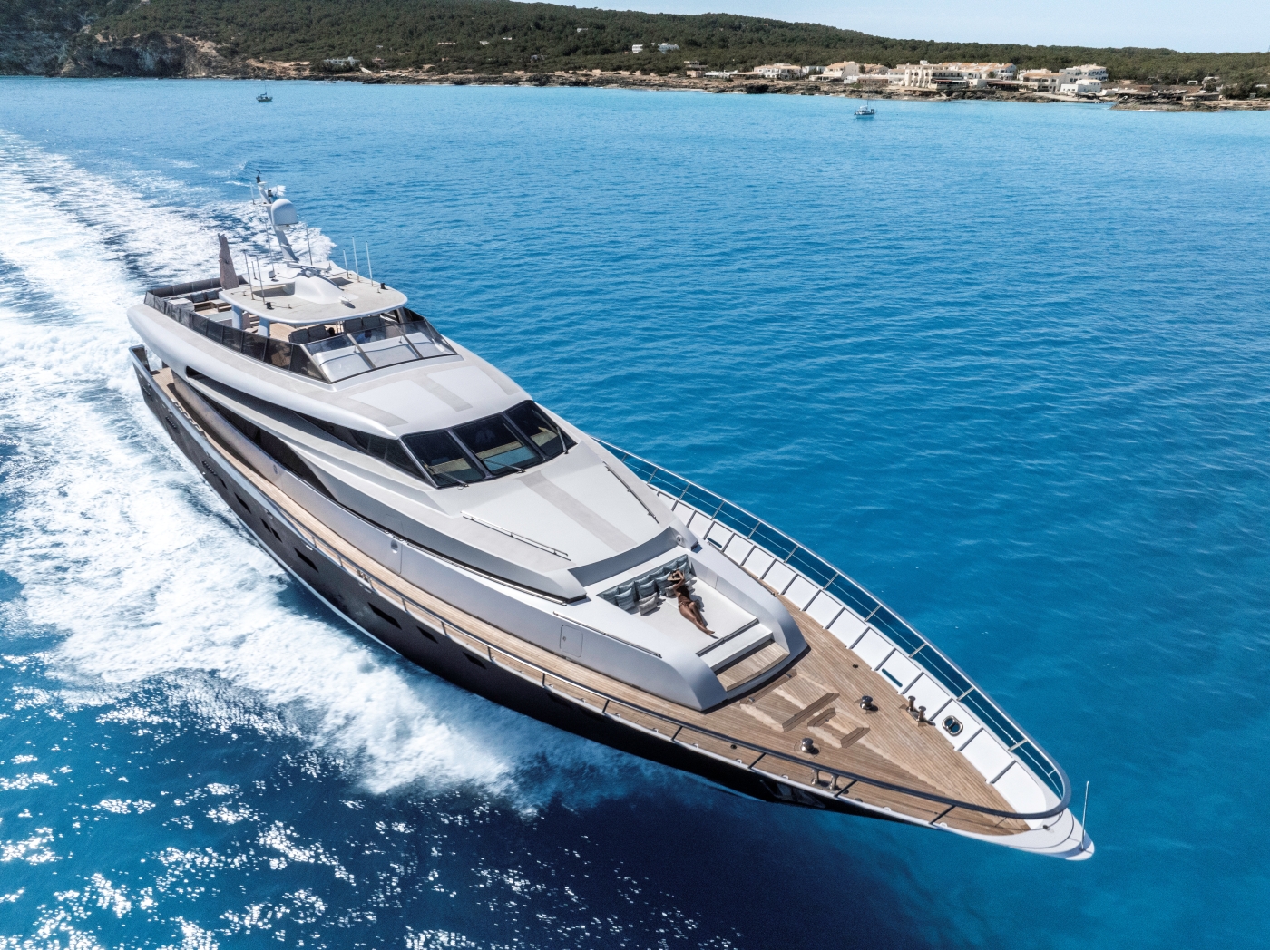 Luxury Superyacht FONERS.jpg