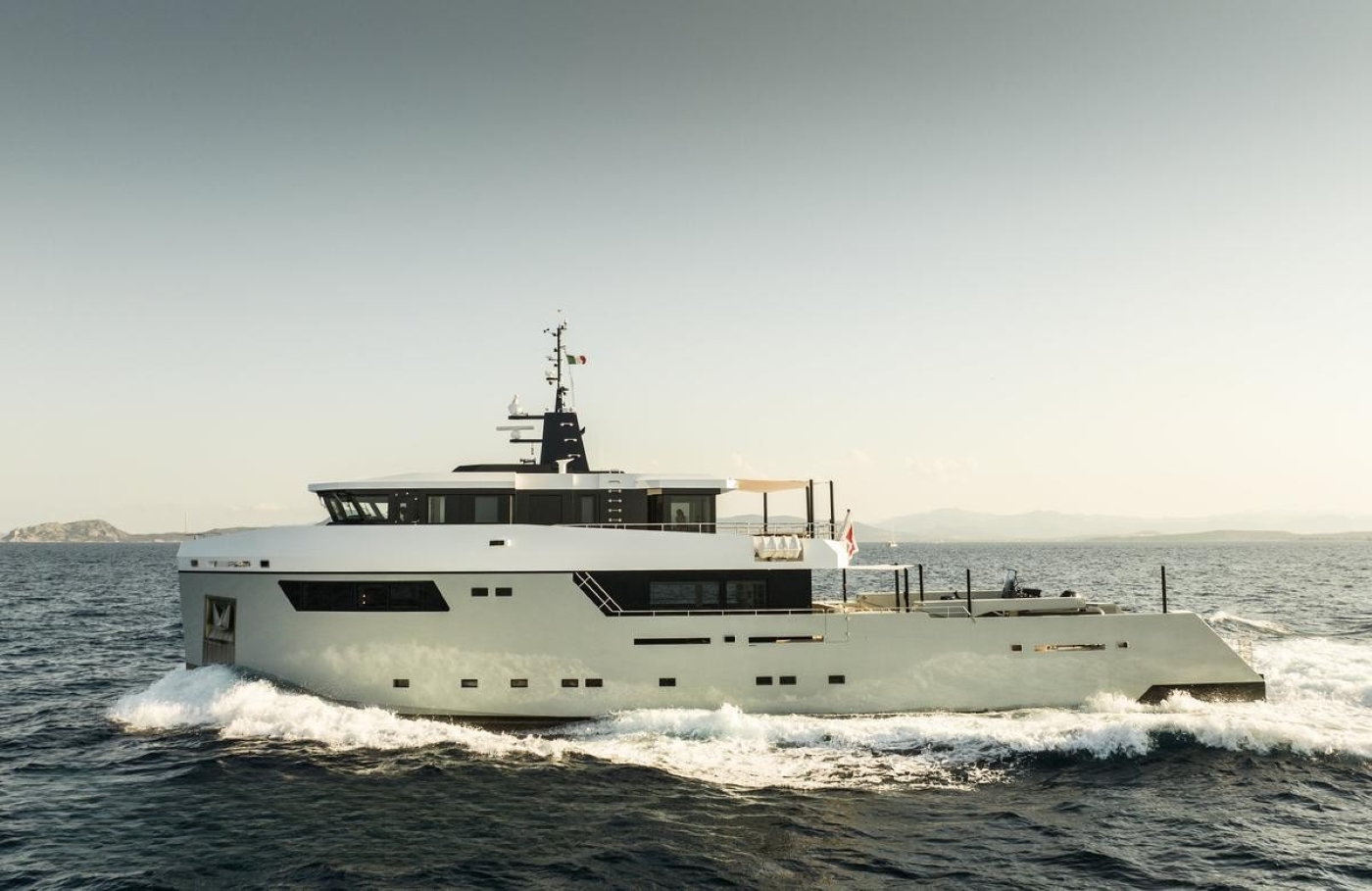 Luxury Superyacht FOX.jpg