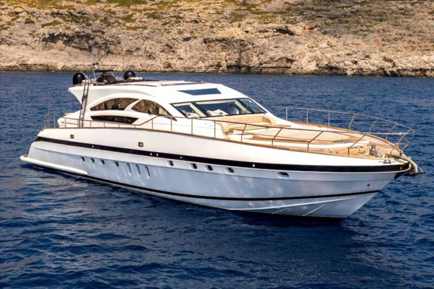 Luxury Superyacht GOLDFINGER.jpg