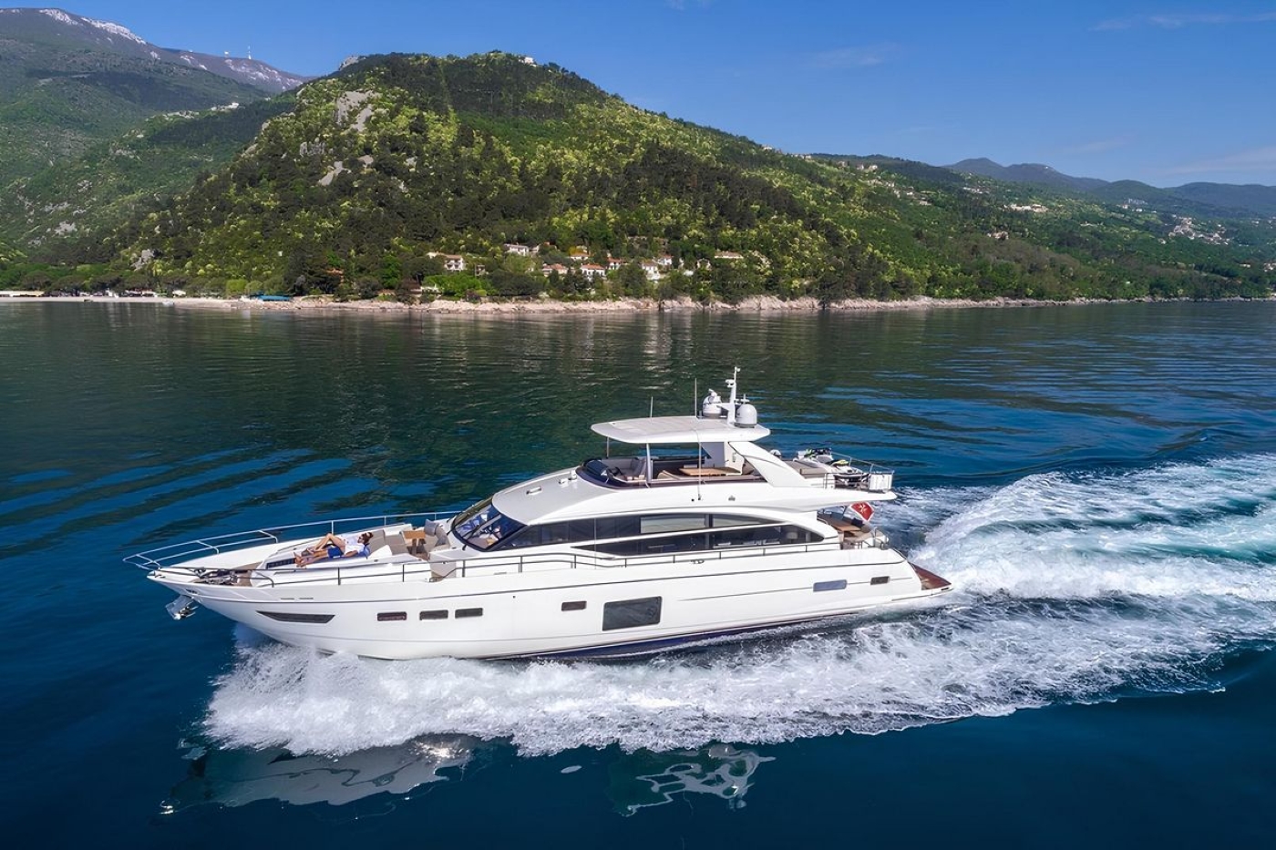 Luxury Superyacht Larimar II.jpg