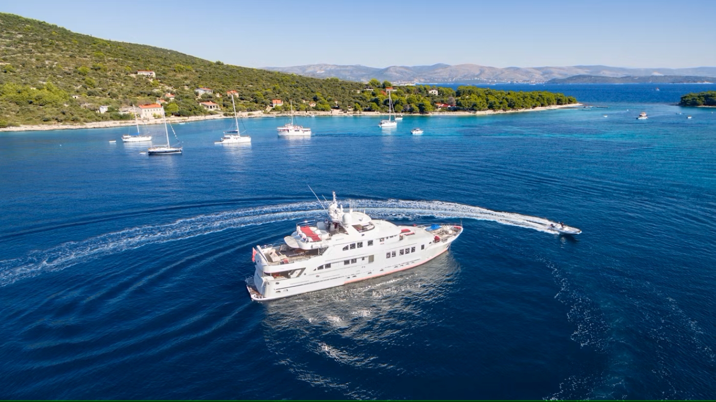 Luxury Superyacht METSUYAN IV.jpg