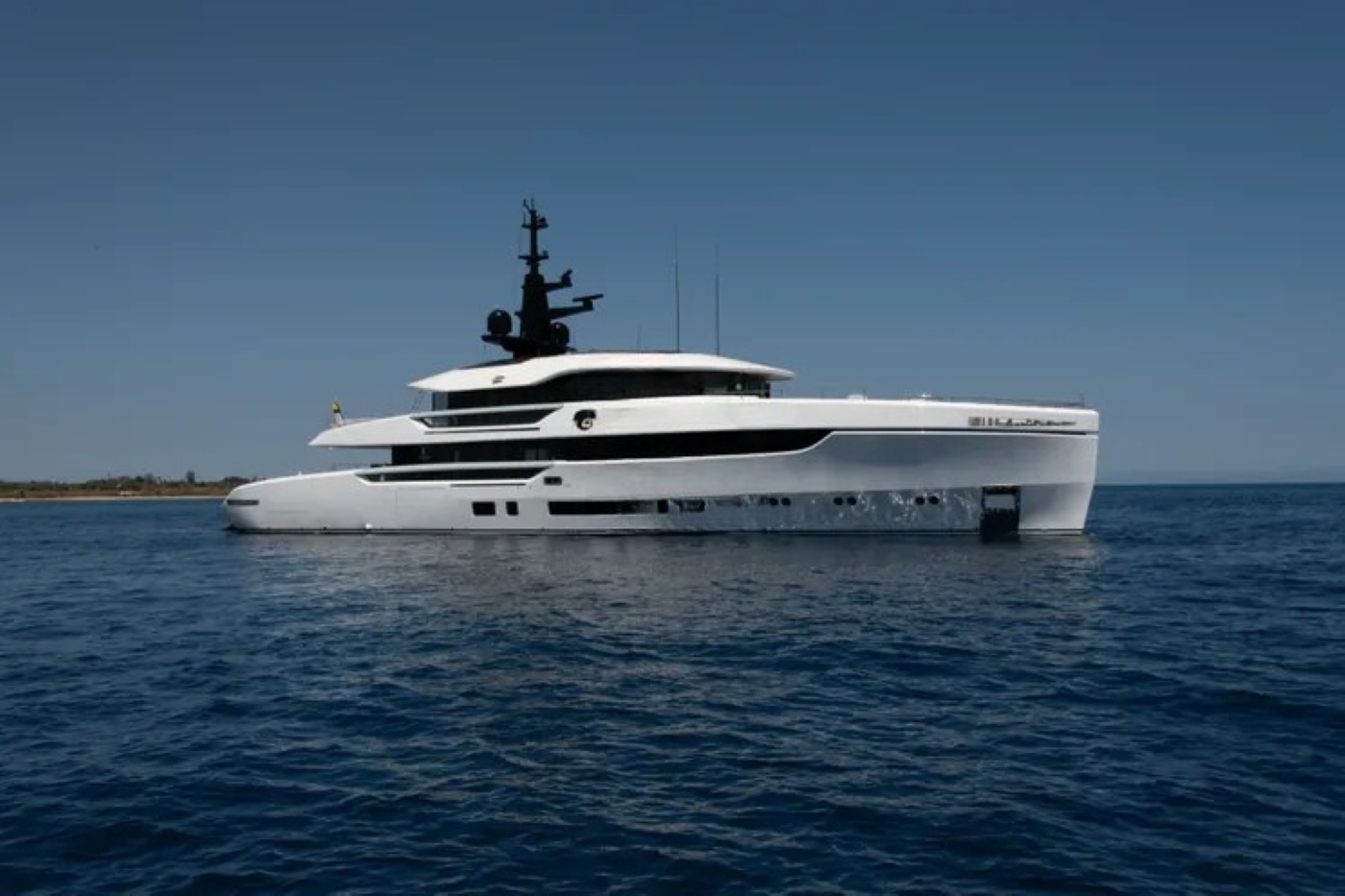Luxury Superyacht NIGHT FURY II.jpg