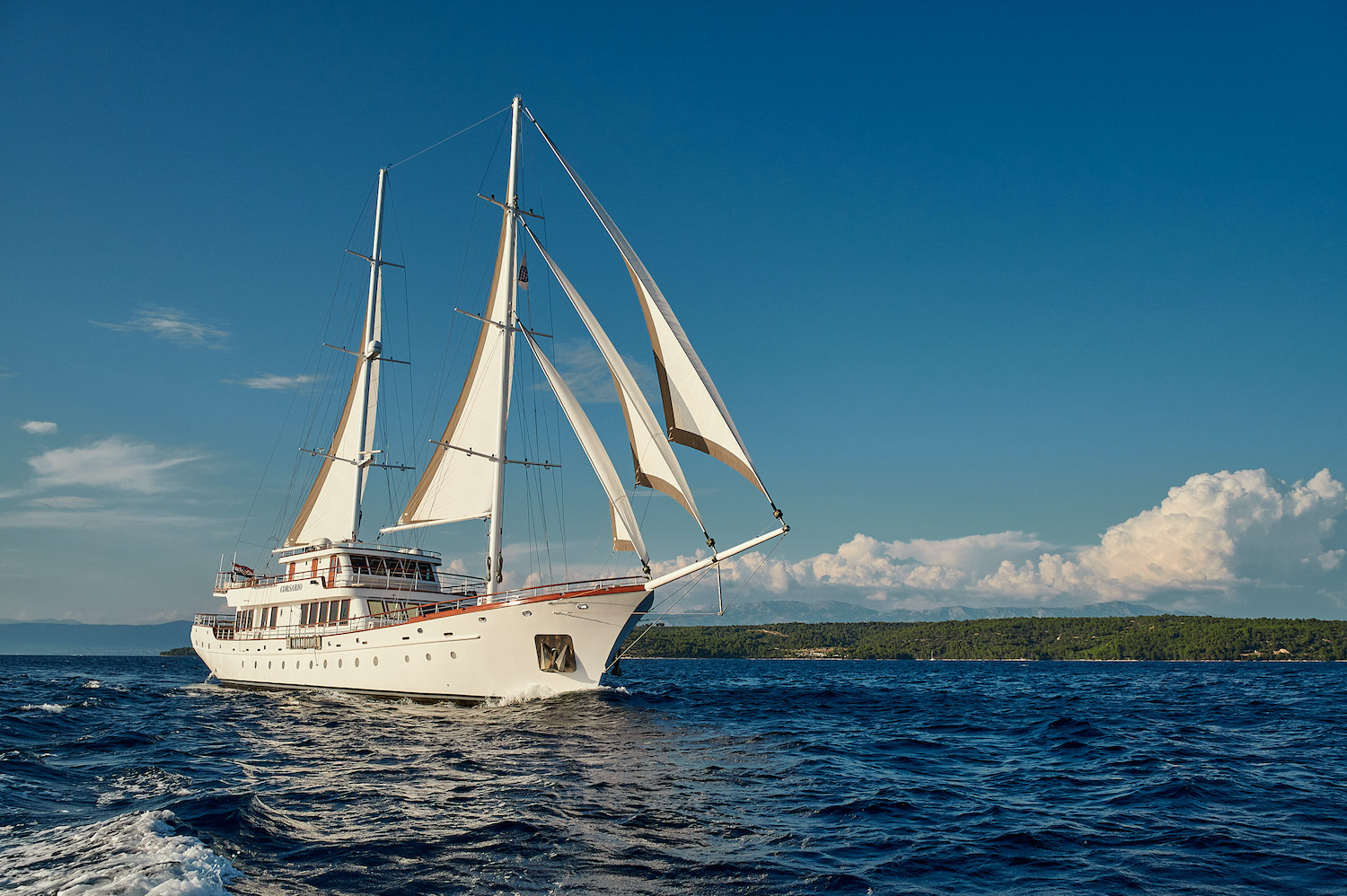 Luxury Yacht CORSARIO.jpg
