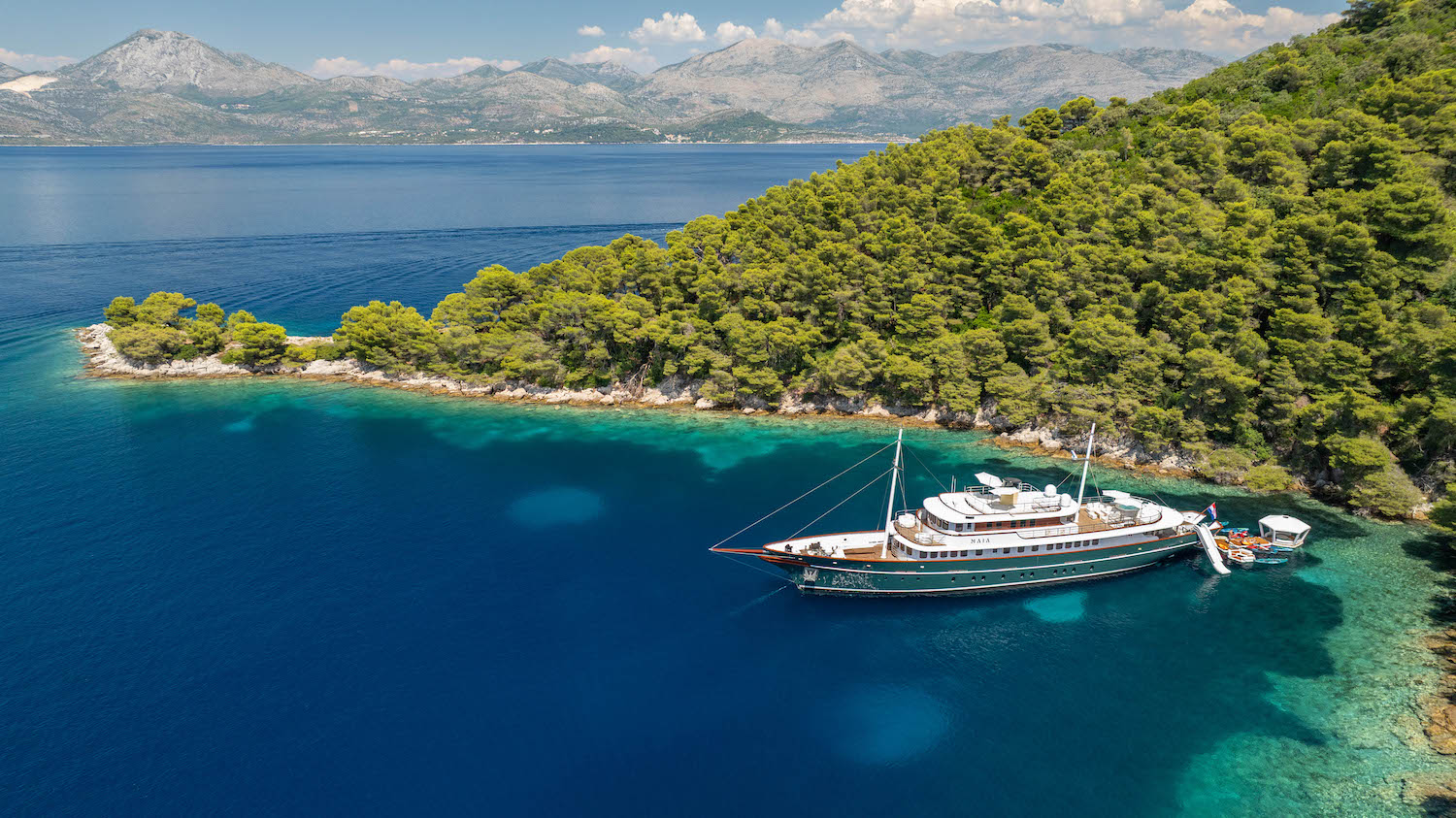 Luxury charter yacht MAIA.jpg