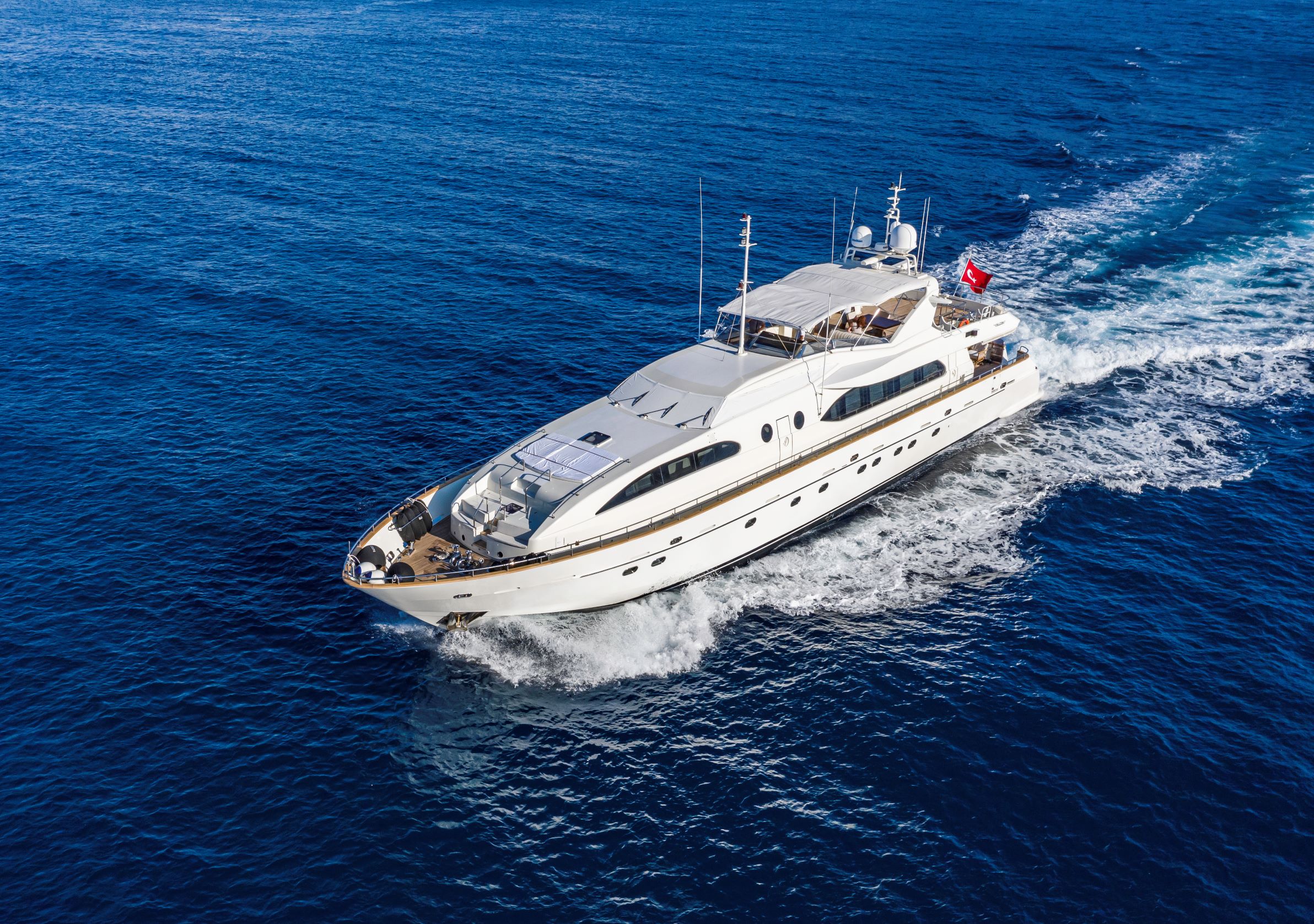 Luxury motor yacht FALCON.jpg