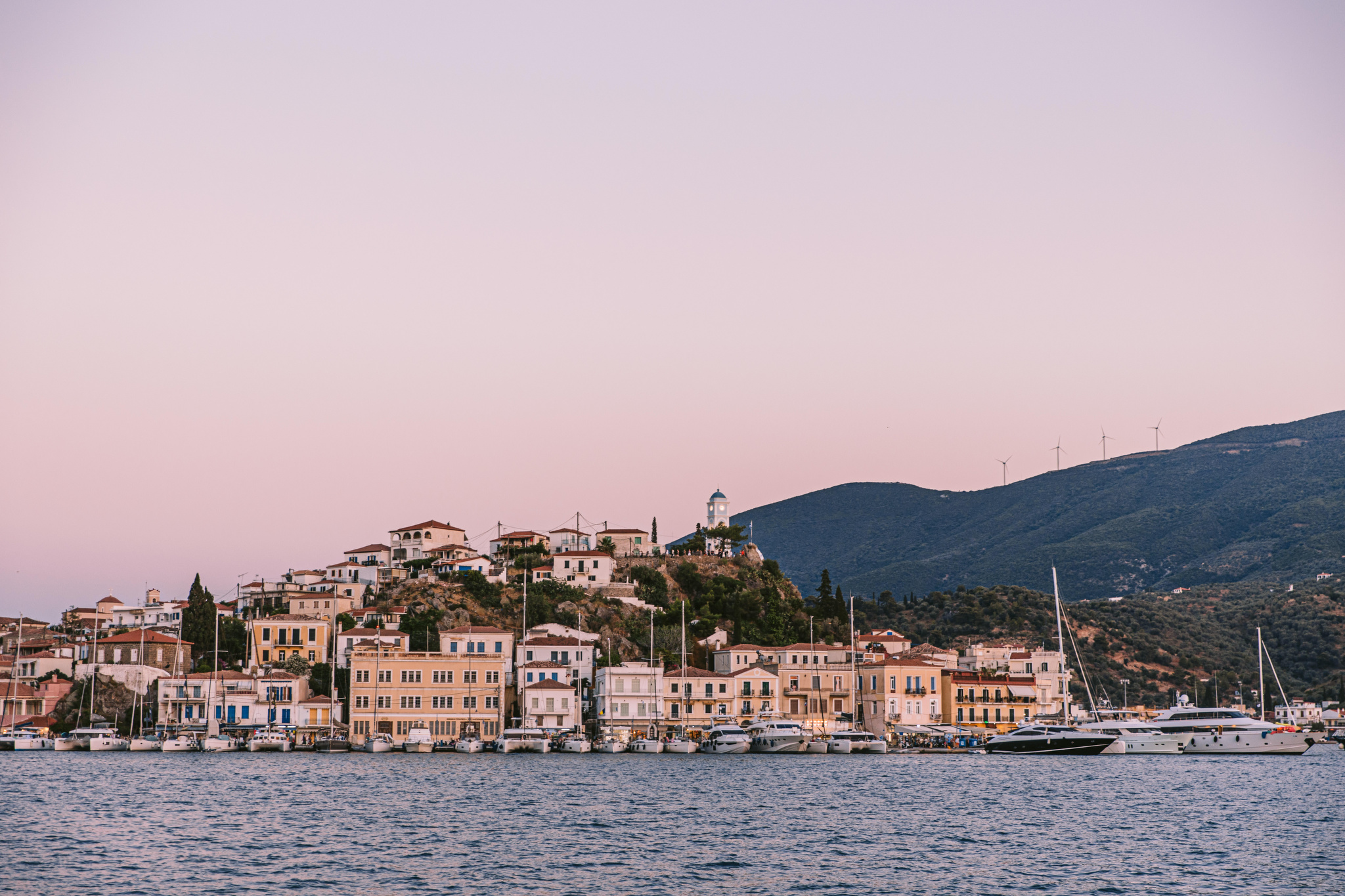 Luxuy yachts in Greece.jpg