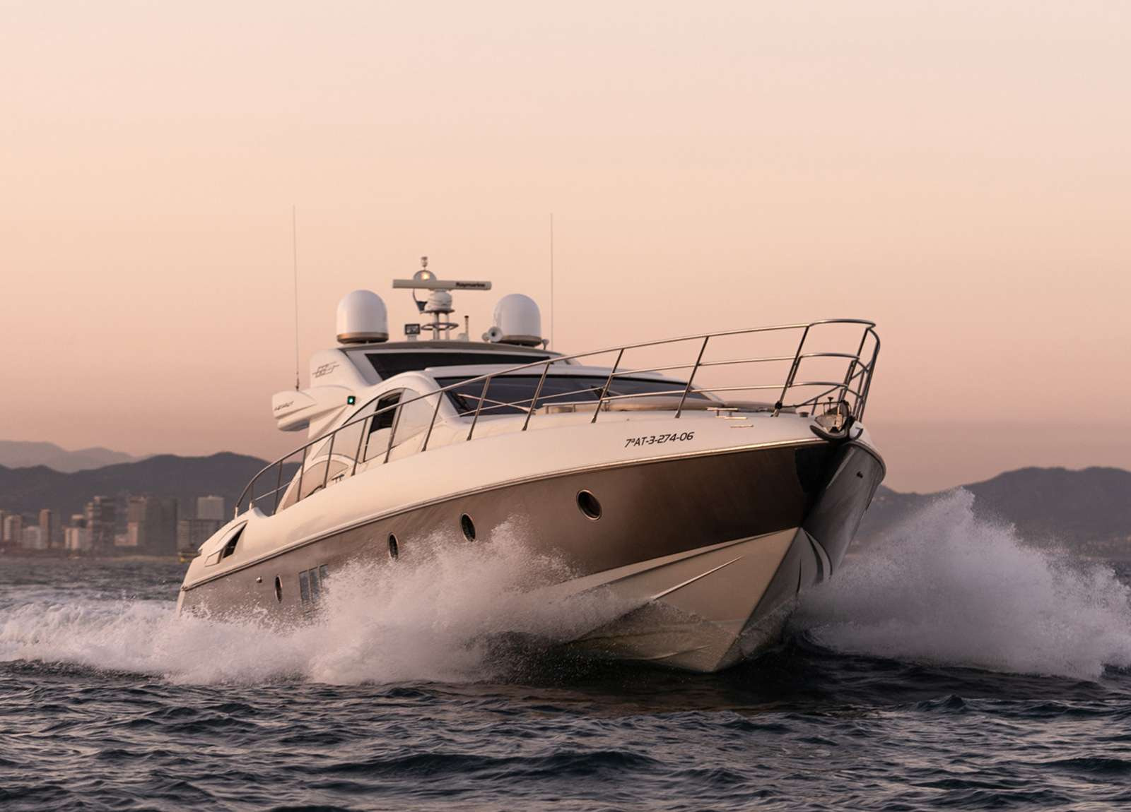 MANZANOS I yacht.jpg