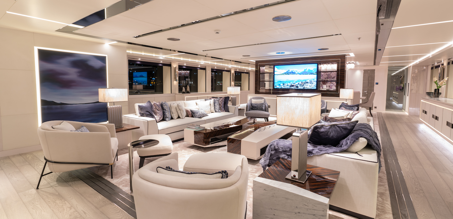 Main Deck Saloon (3).jpg