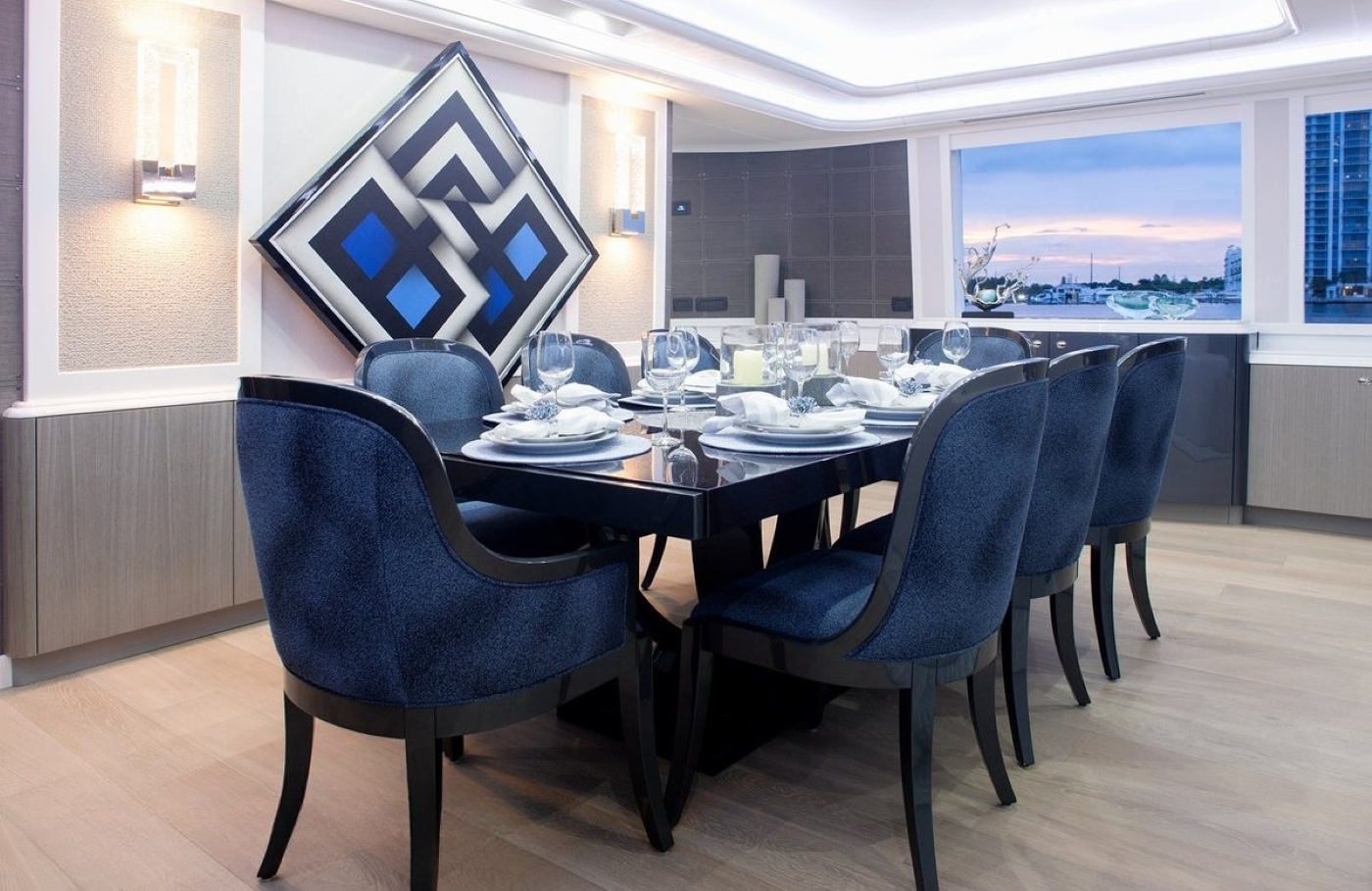 Main Dining2.jpg