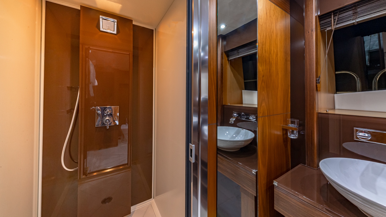 Master Ensuite Shower.jpg