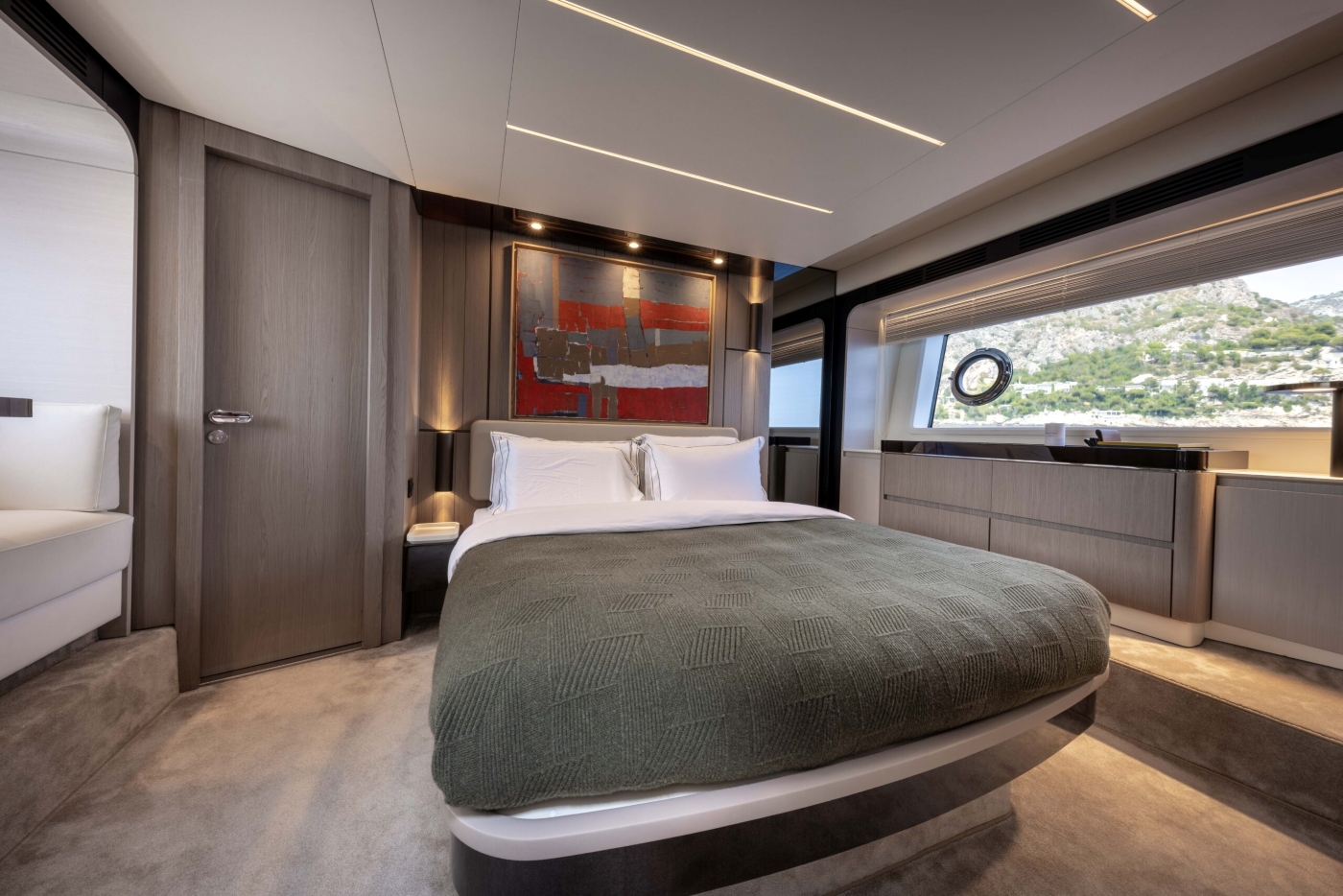 Master Stateroom (2).jpg