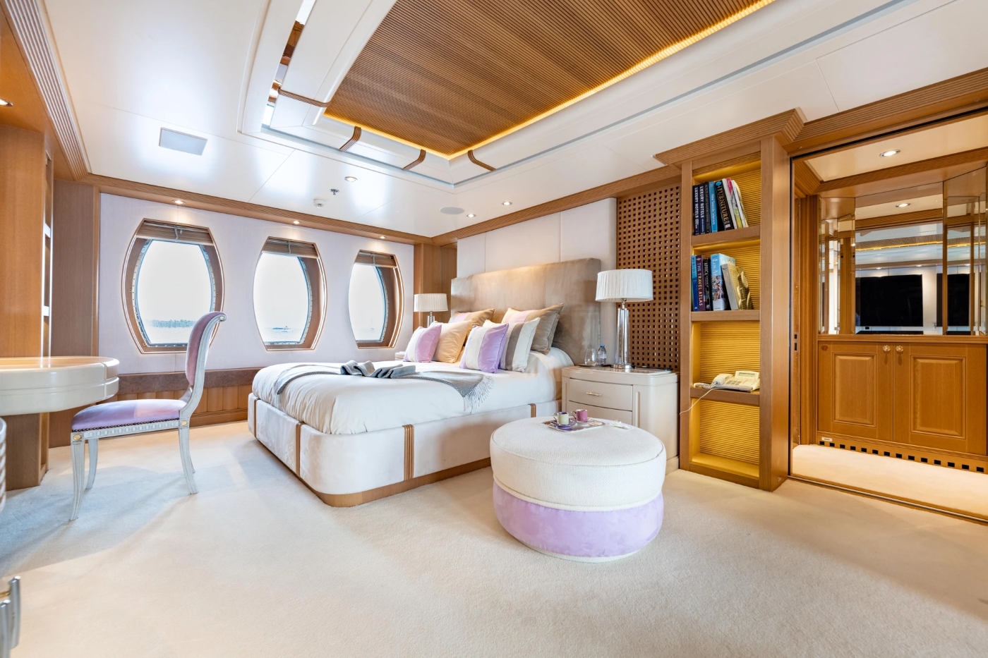 Master Stateroom 02 (2).jpg