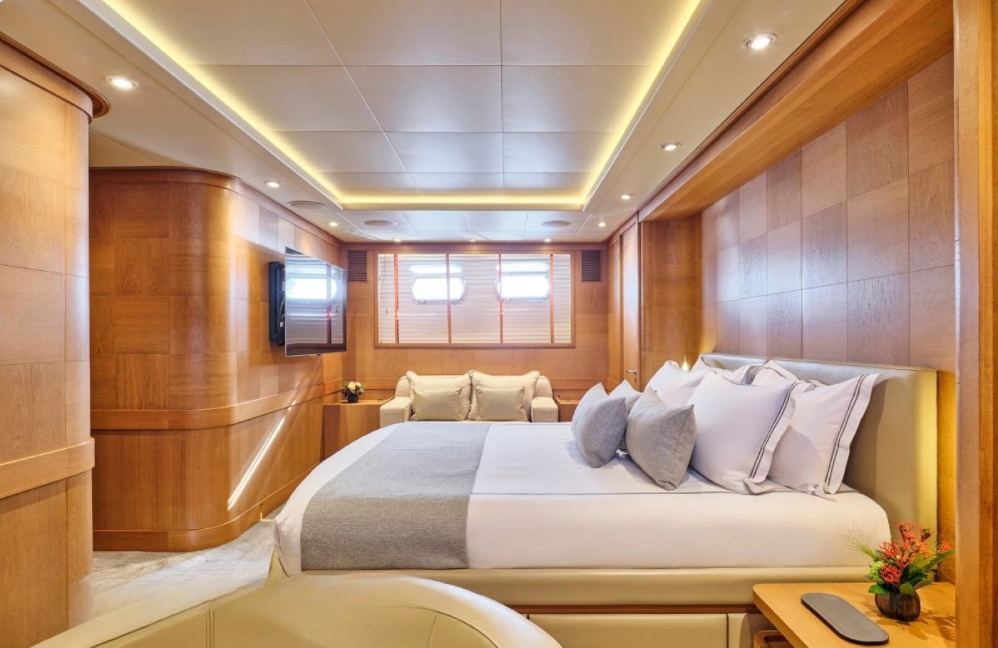 Master Stateroom 40.jpg
