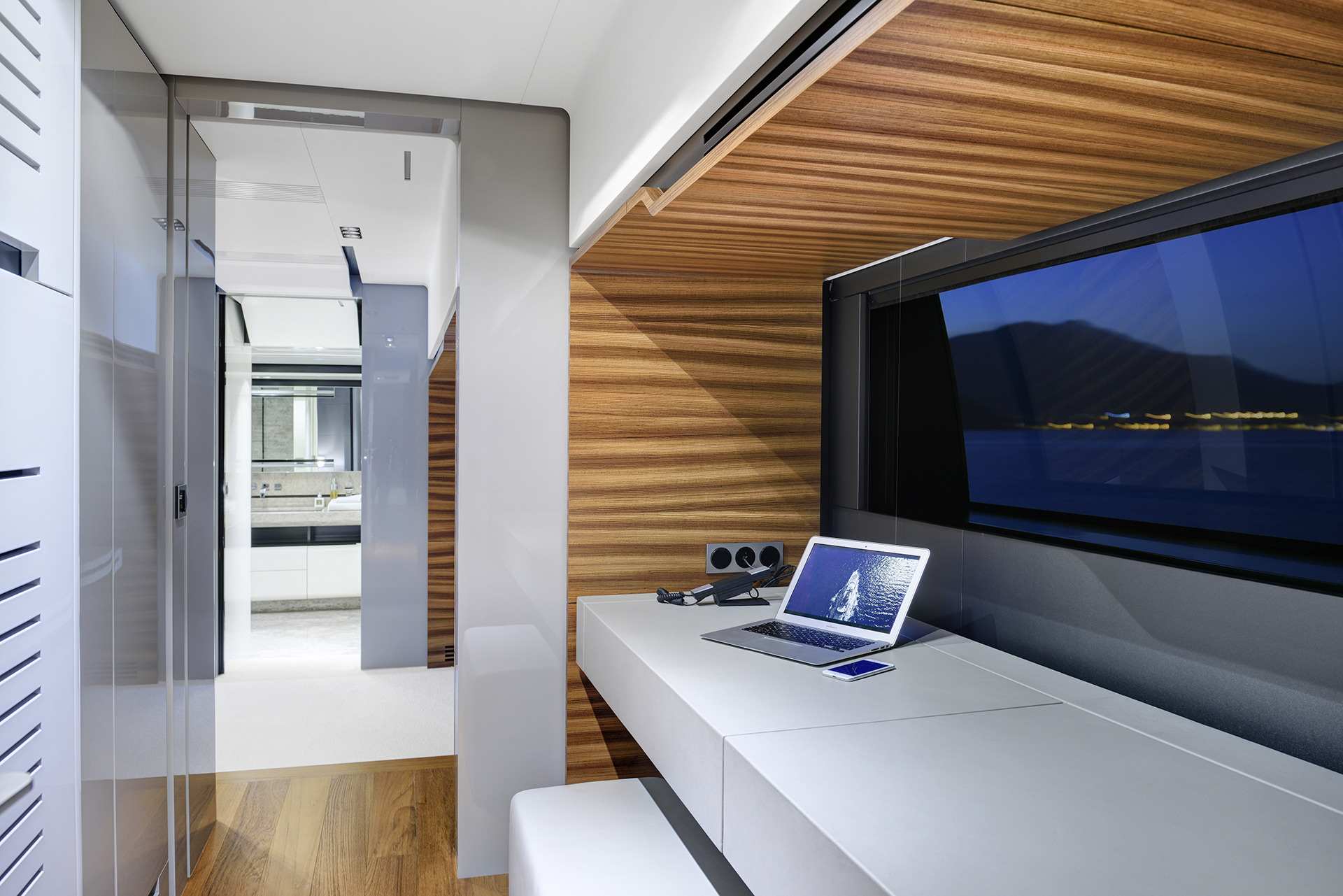 Master cabin office.jpg