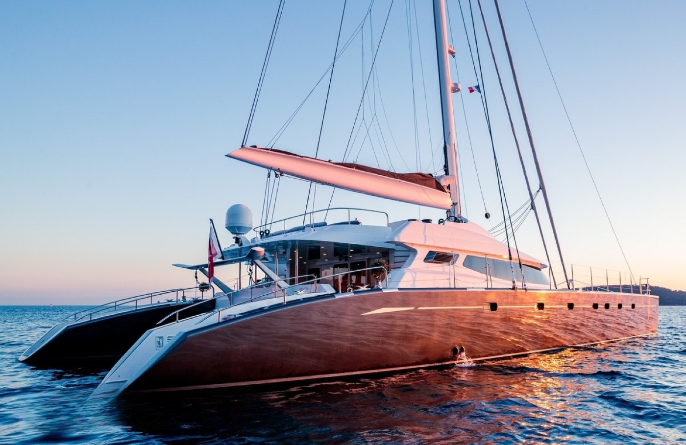 Motor Yacht ALLURES.jpg