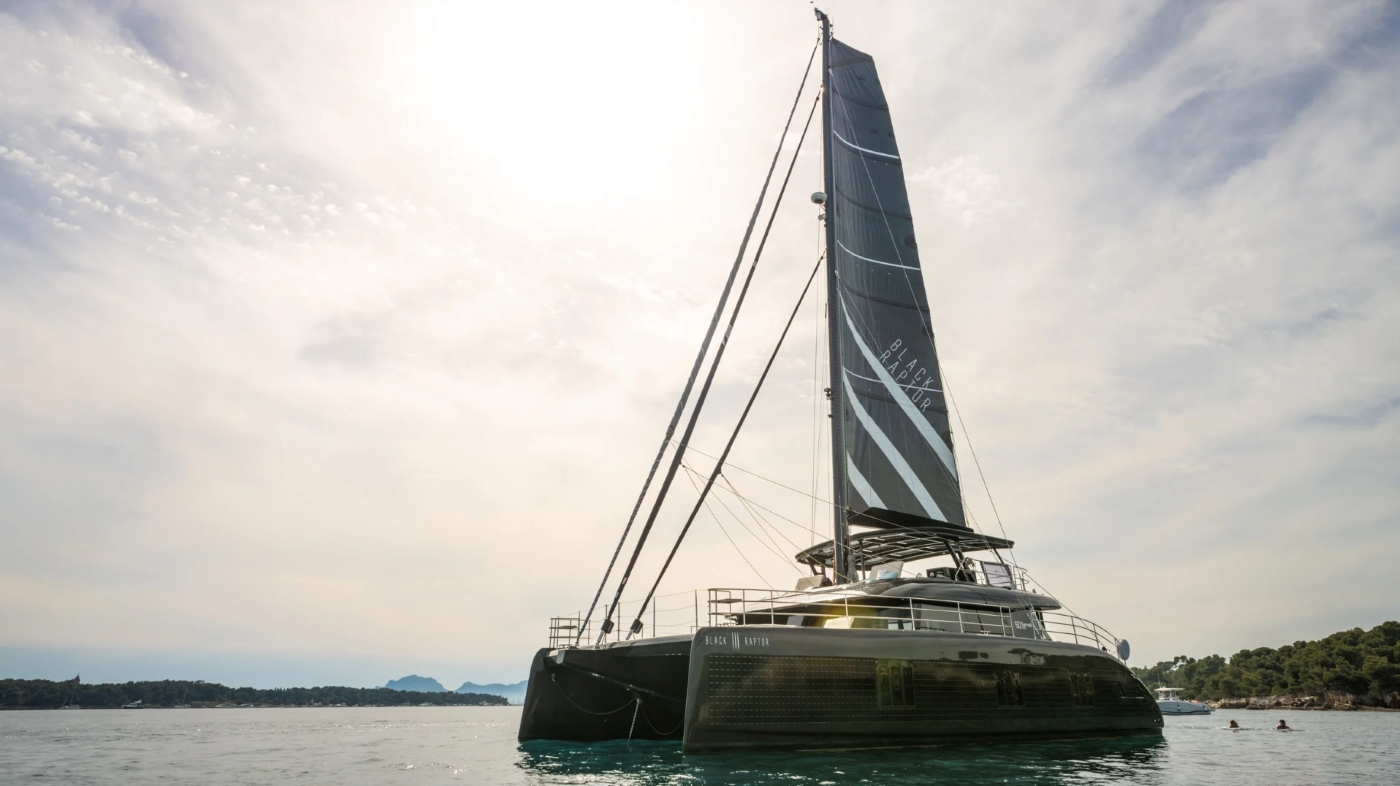 Motor Yacht BLACK RAPTOR.jpg
