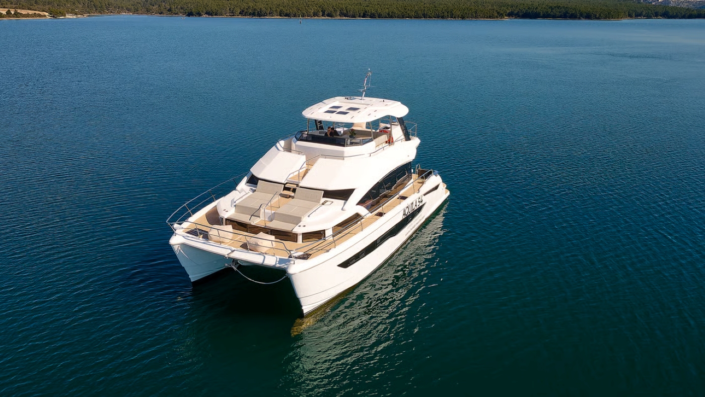 Motor Yacht BY MY SIDE.jpg