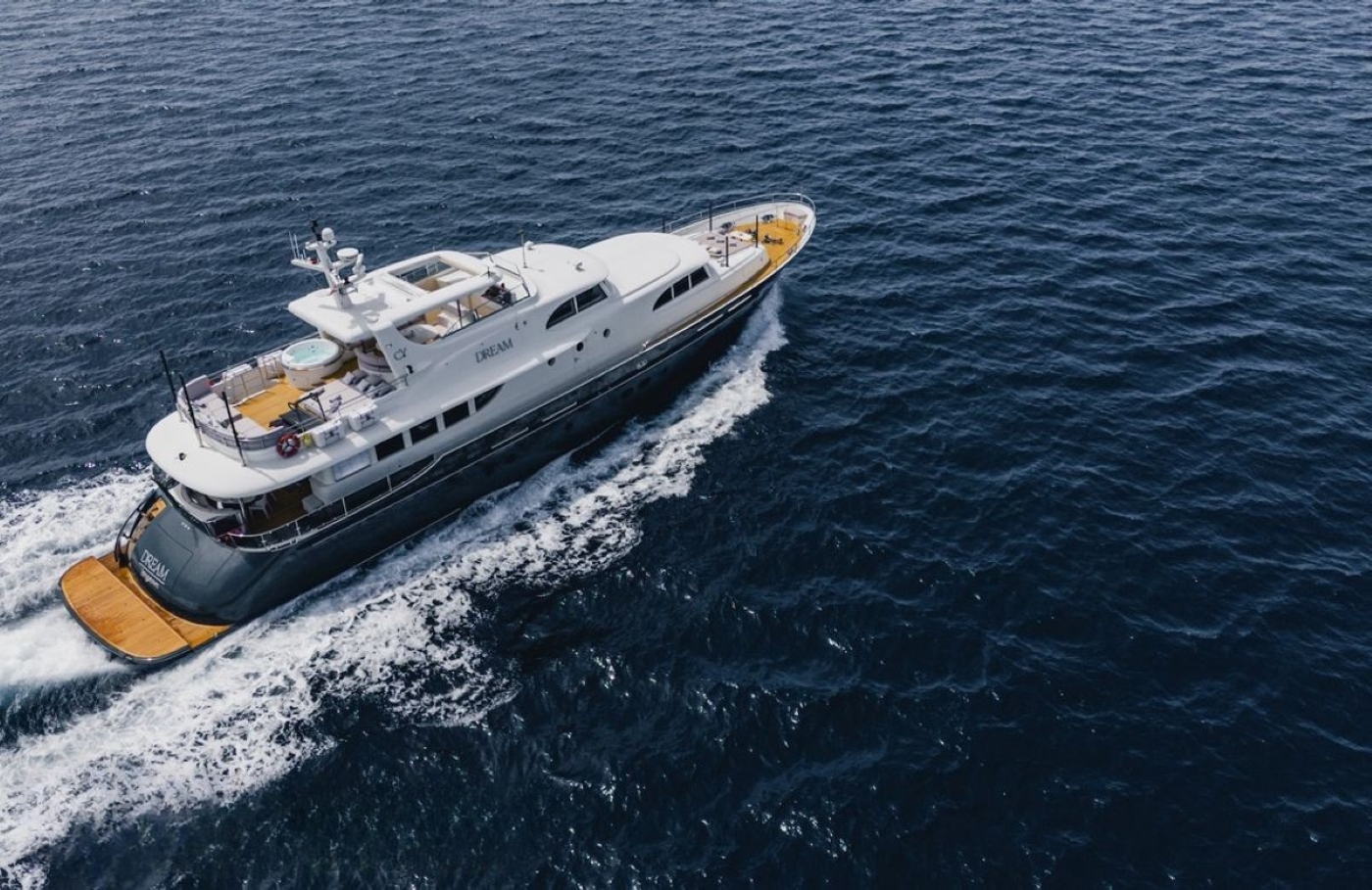 Motor Yacht DREAM.jpg