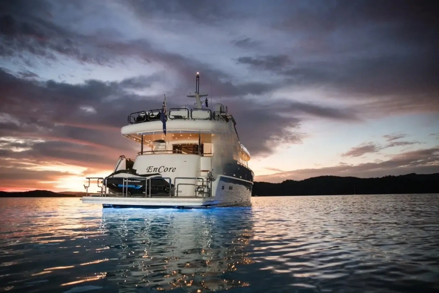 Motor Yacht ENCORE.jpg