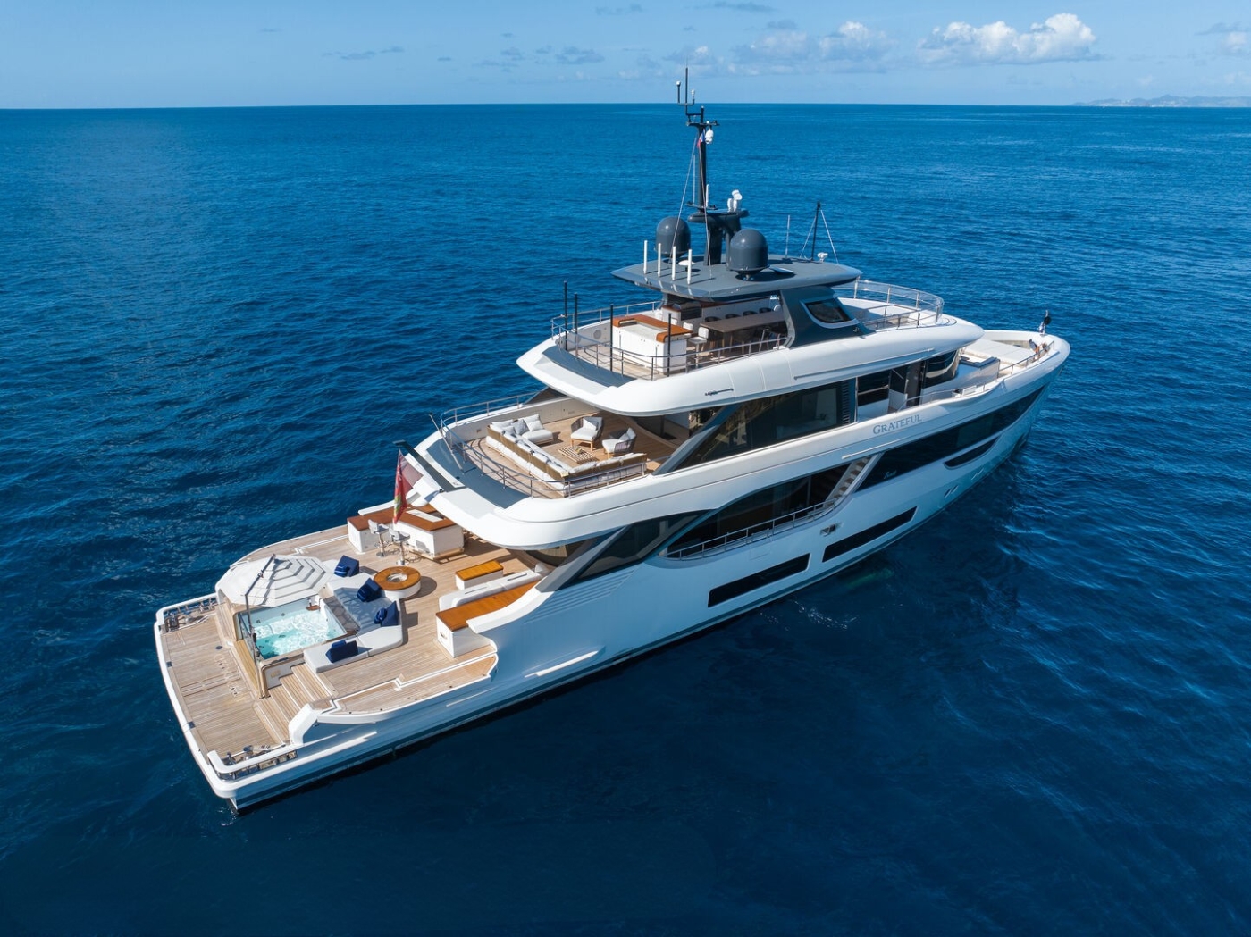 Motor Yacht GRATEFUL.jpg