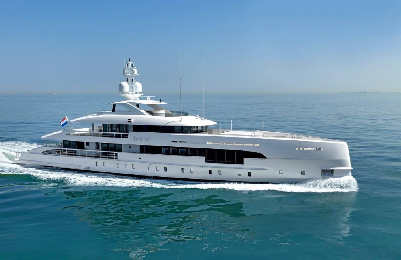 Motor Yacht HOME.jpg
