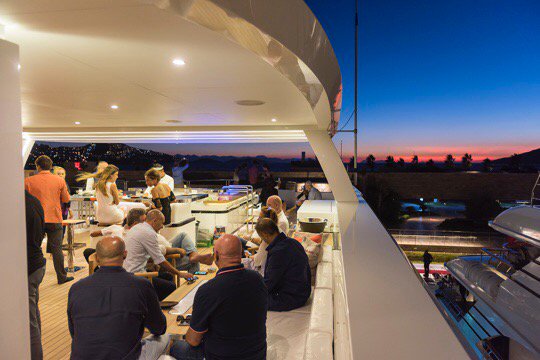 Motor Yacht LIQUID SKY by CMB Yachts - entertaining.jpg