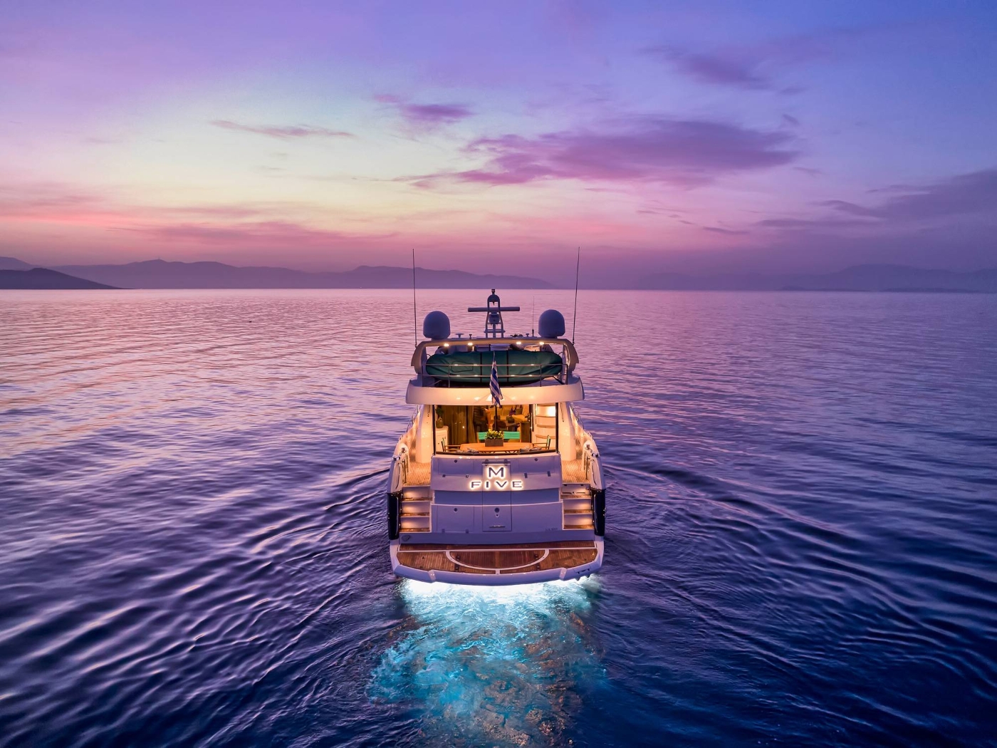 Motor Yacht M FIVE.jpg
