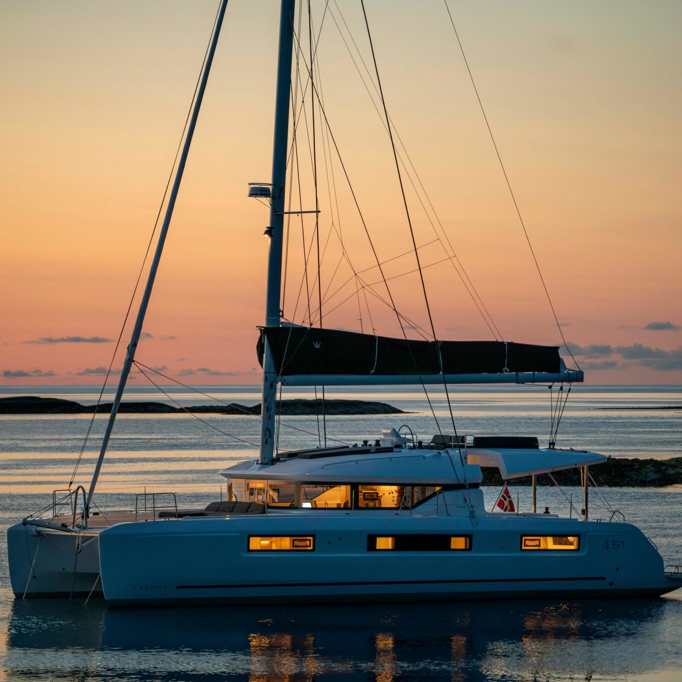 Motor Yacht NORDVAER.jpg