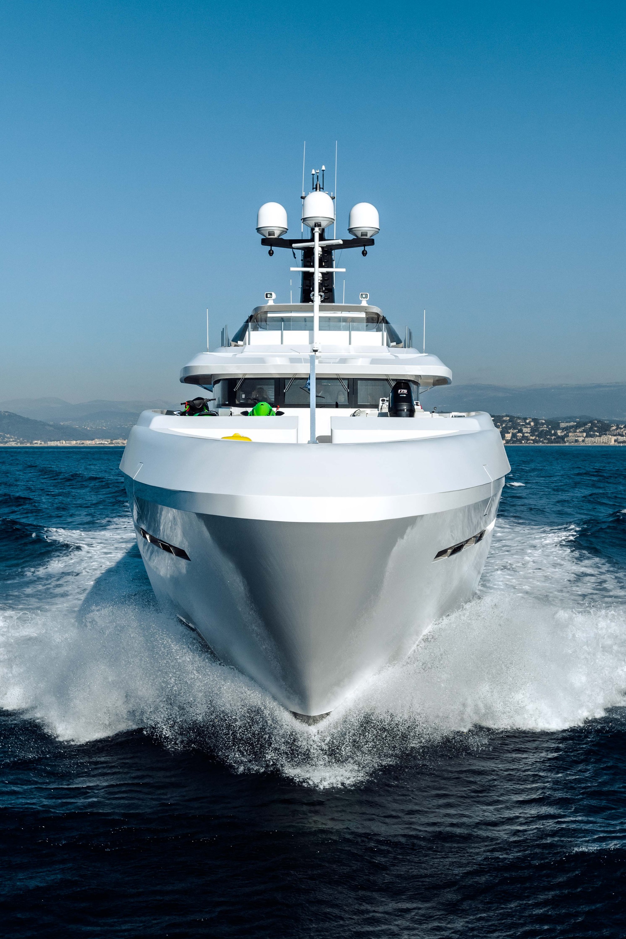 Motor Yacht OURANOS bow by Admiral Yachts 2.jpg