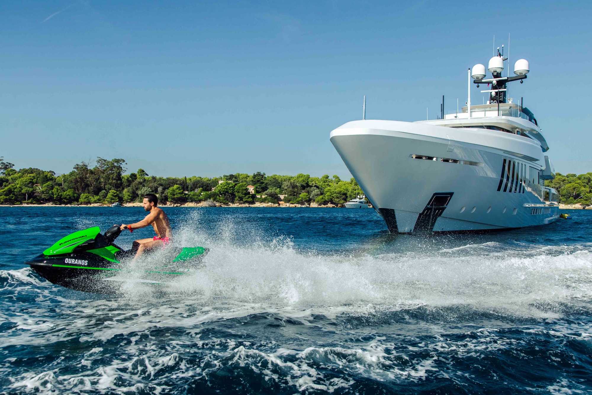 Motor Yacht OURANOS jetski by Admiral Yachts.jpg