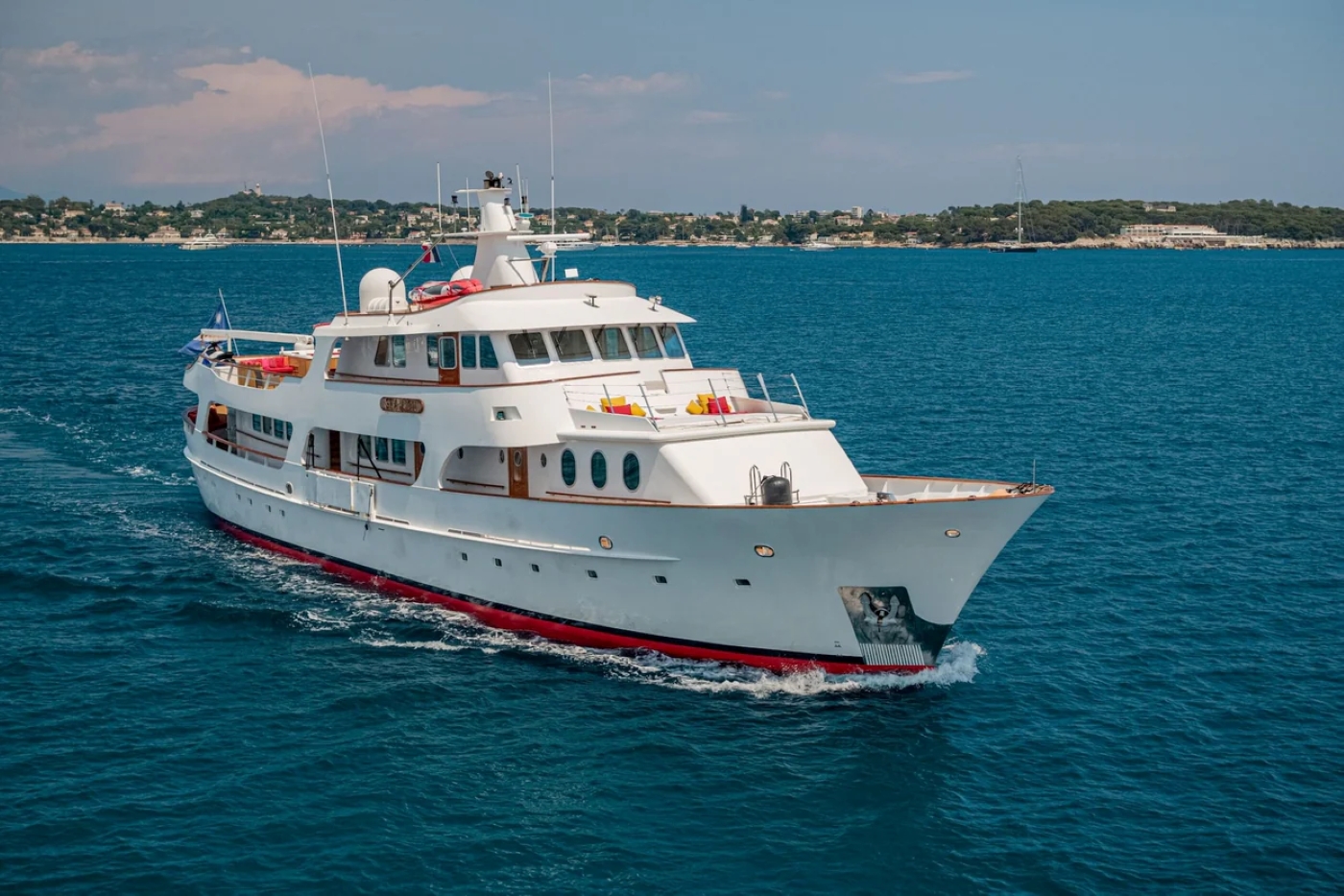 Motor Yacht SEA LION.jpg