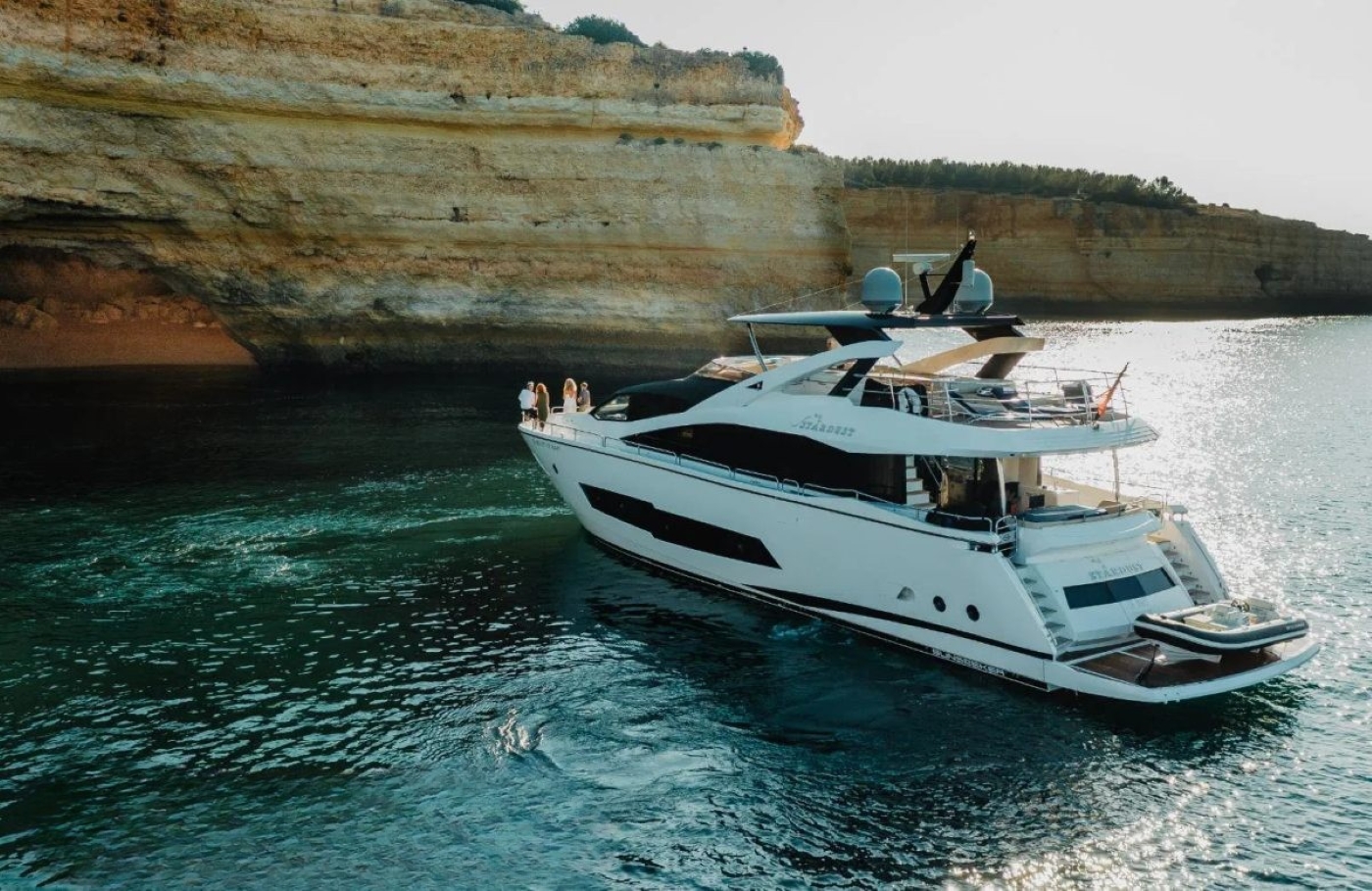 Motor Yacht STARDUST OF MARY.jpg